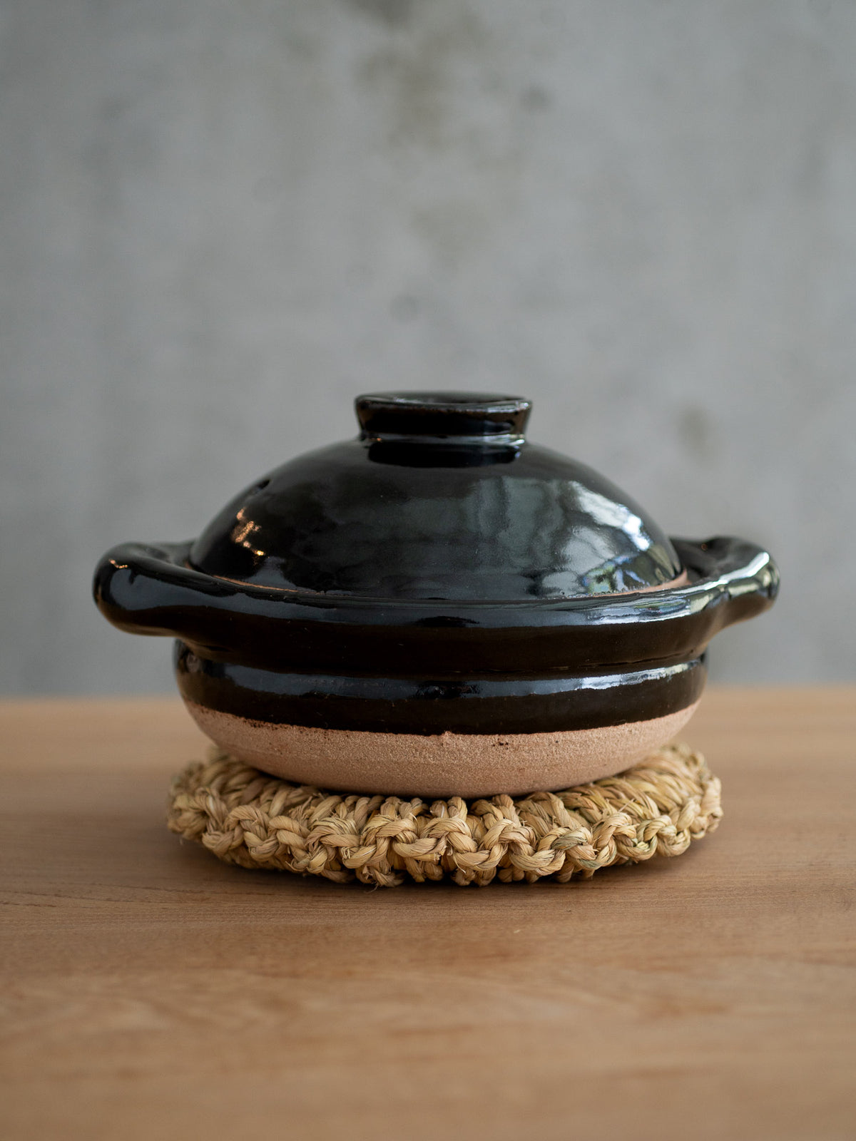 Iga Ofuku Donabe Pot - Kuroame