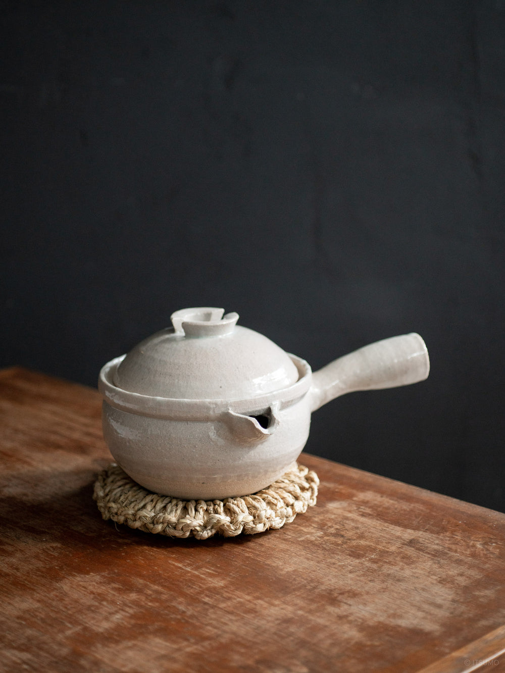 Azmaya's iga yukihira pot in sekkai glaze, handmade in Japan