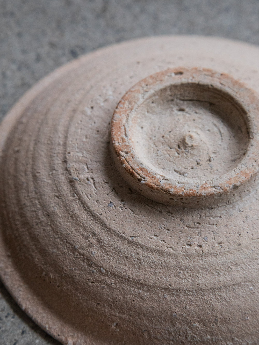 Iga Round Plate – Benichoseki