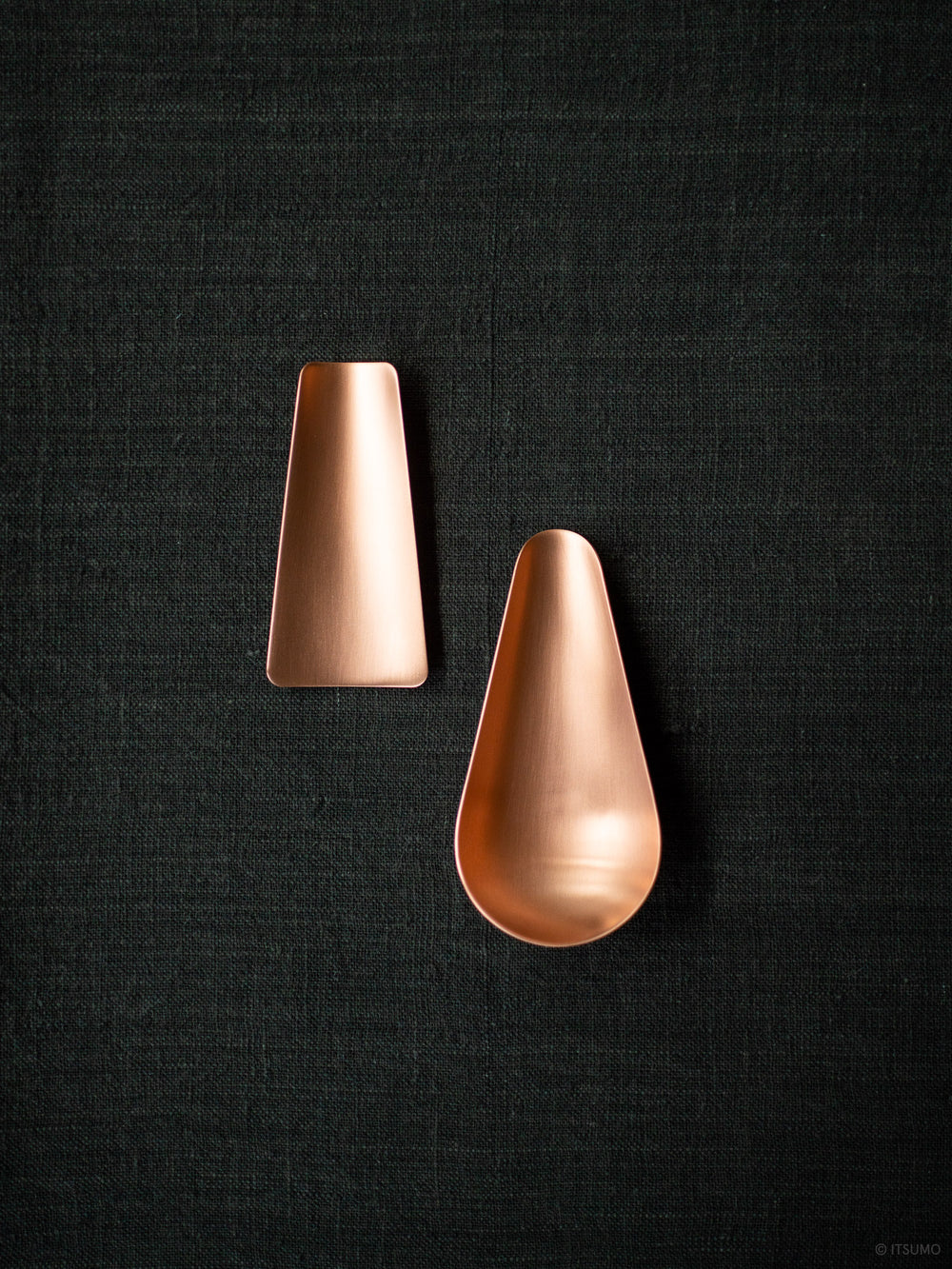 Azmaya copper tea scoops in flat and pear shape