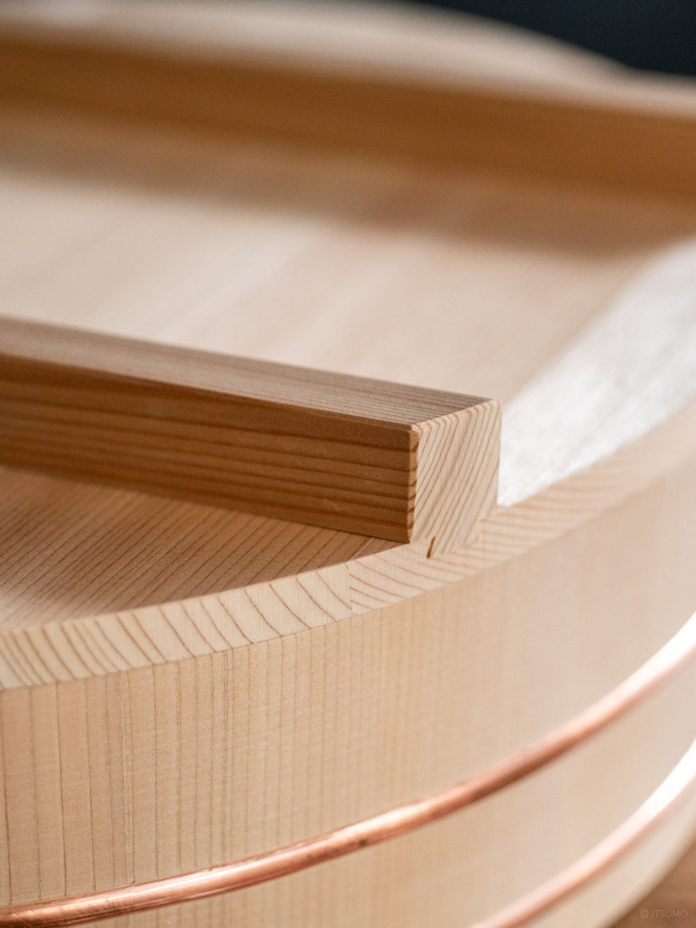 Azmaya kiso sawara sushi rice mixing bowl with square wood detail on the lid