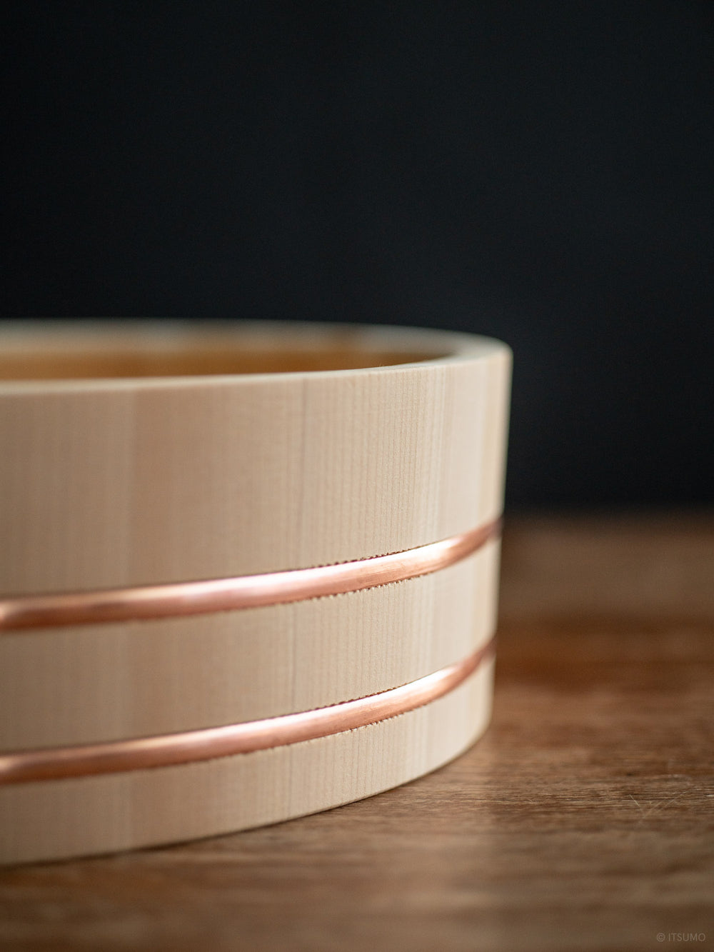 Azmaya kiso sawara sushi rice mixing bowl with copper trim around the middle and bottom