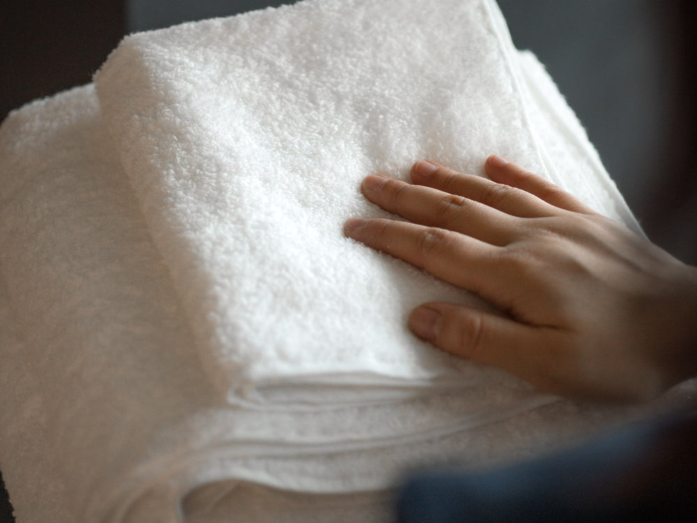 CL Zero Twist Towel – White