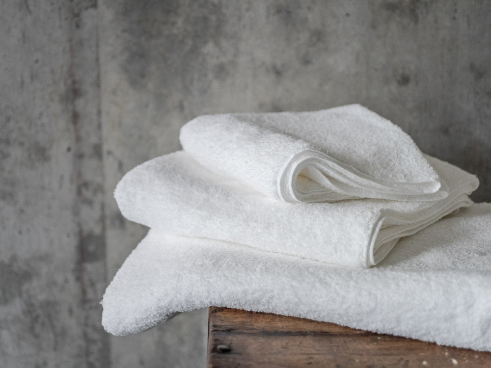 CL Zero Twist Towel – White