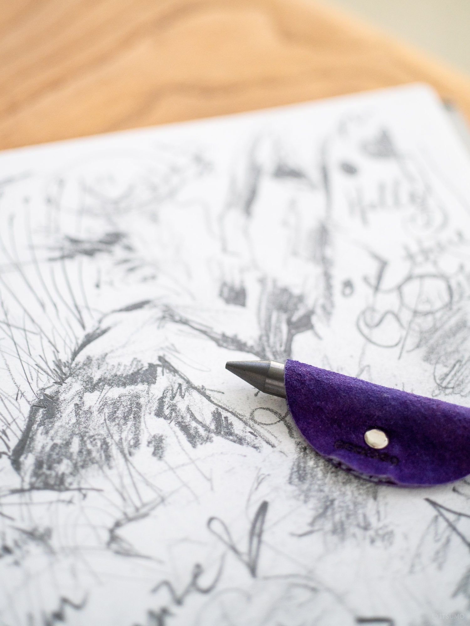 8B Pencil Lead with Leather Cover