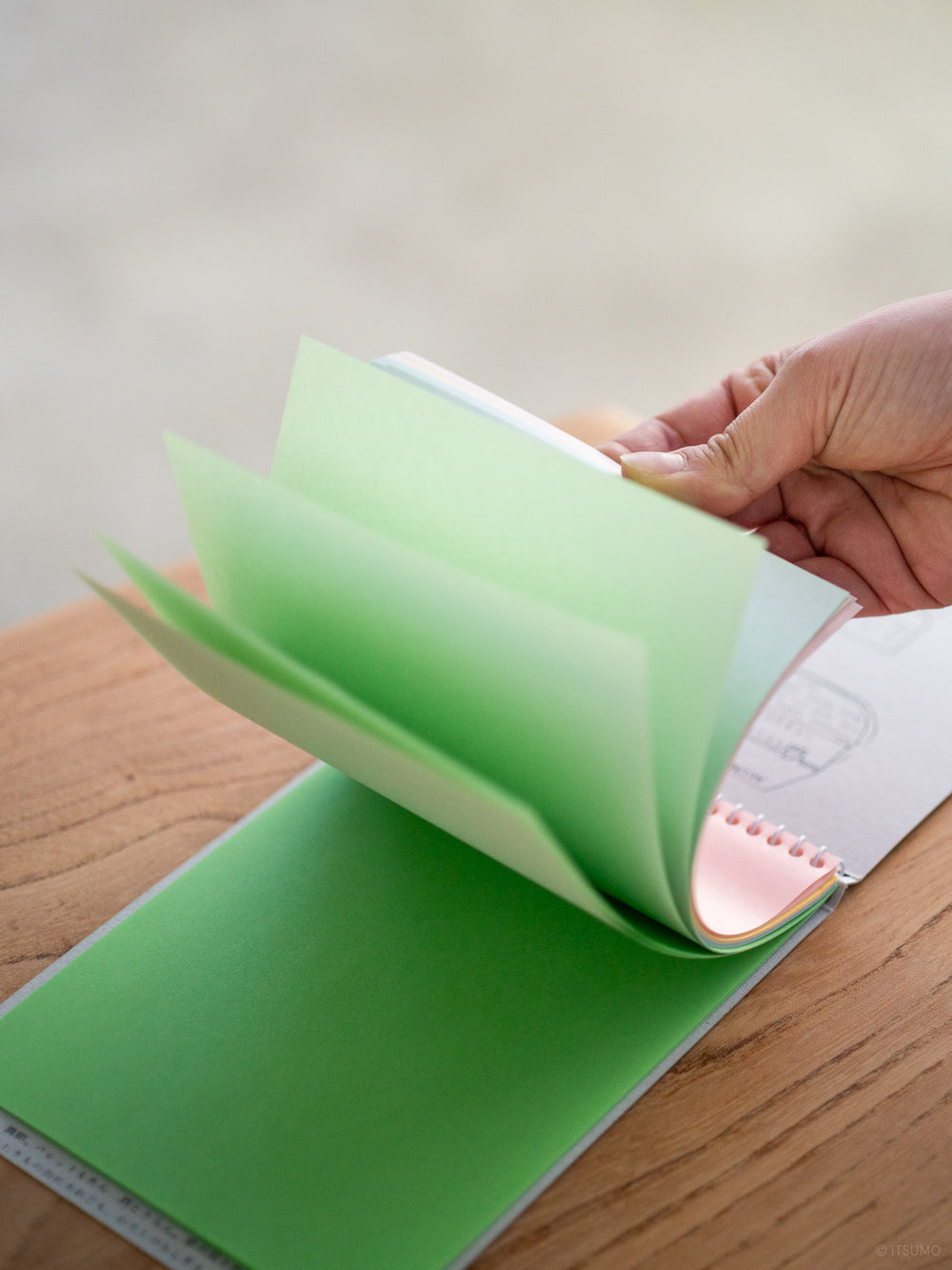 Gekkoso IRO Sketchbook – Multicolour Paper