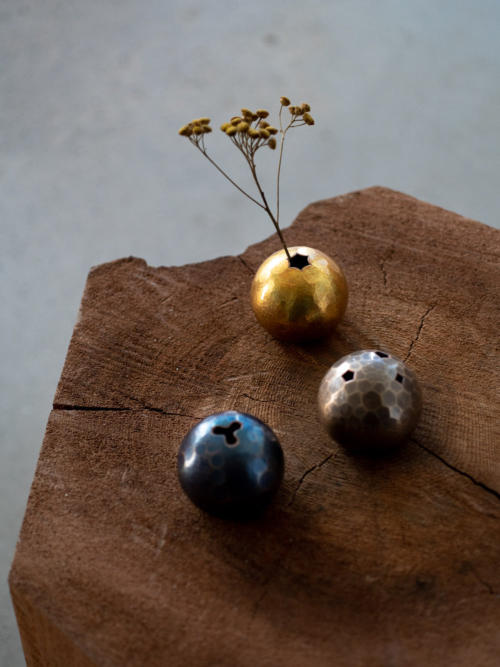 Copper Flower Ball - Dark Silver
