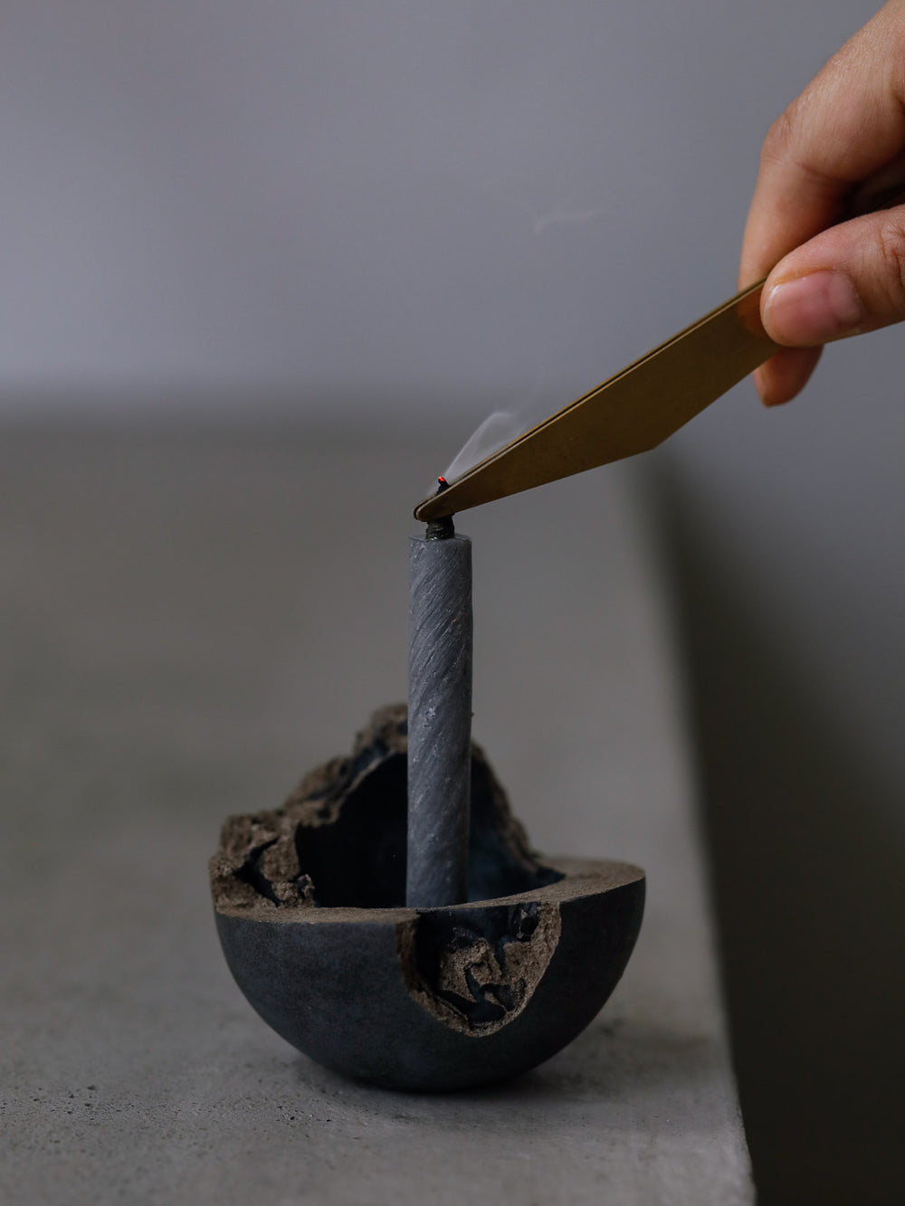 Core Candle Holder – Charcoal