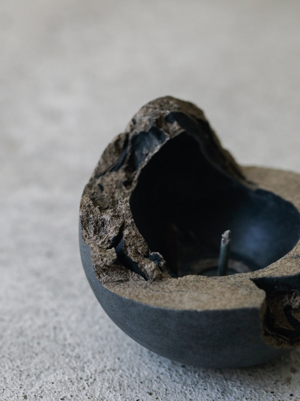 Core Candle Holder – Charcoal