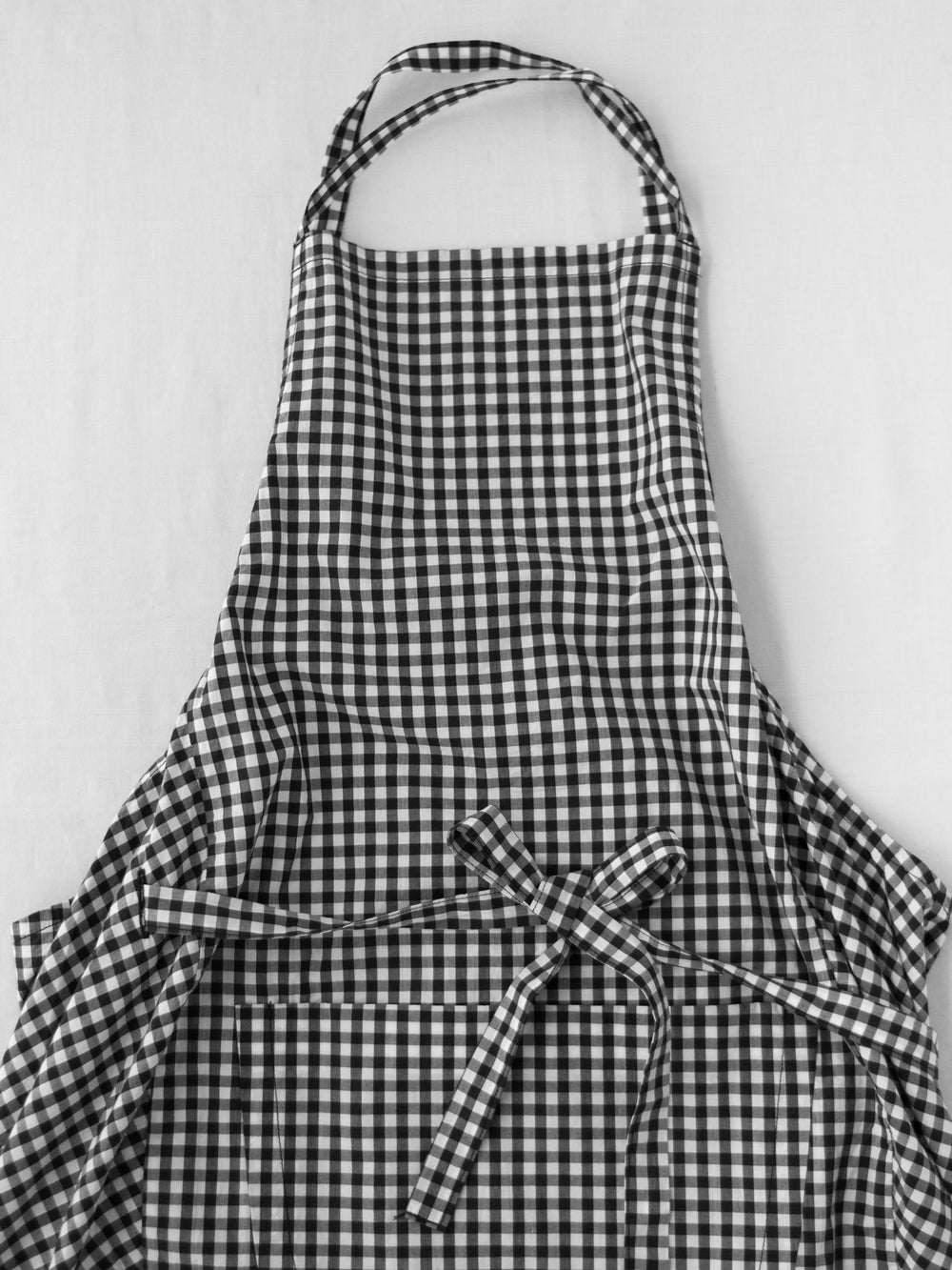 Homspun Apron – Gingham Black