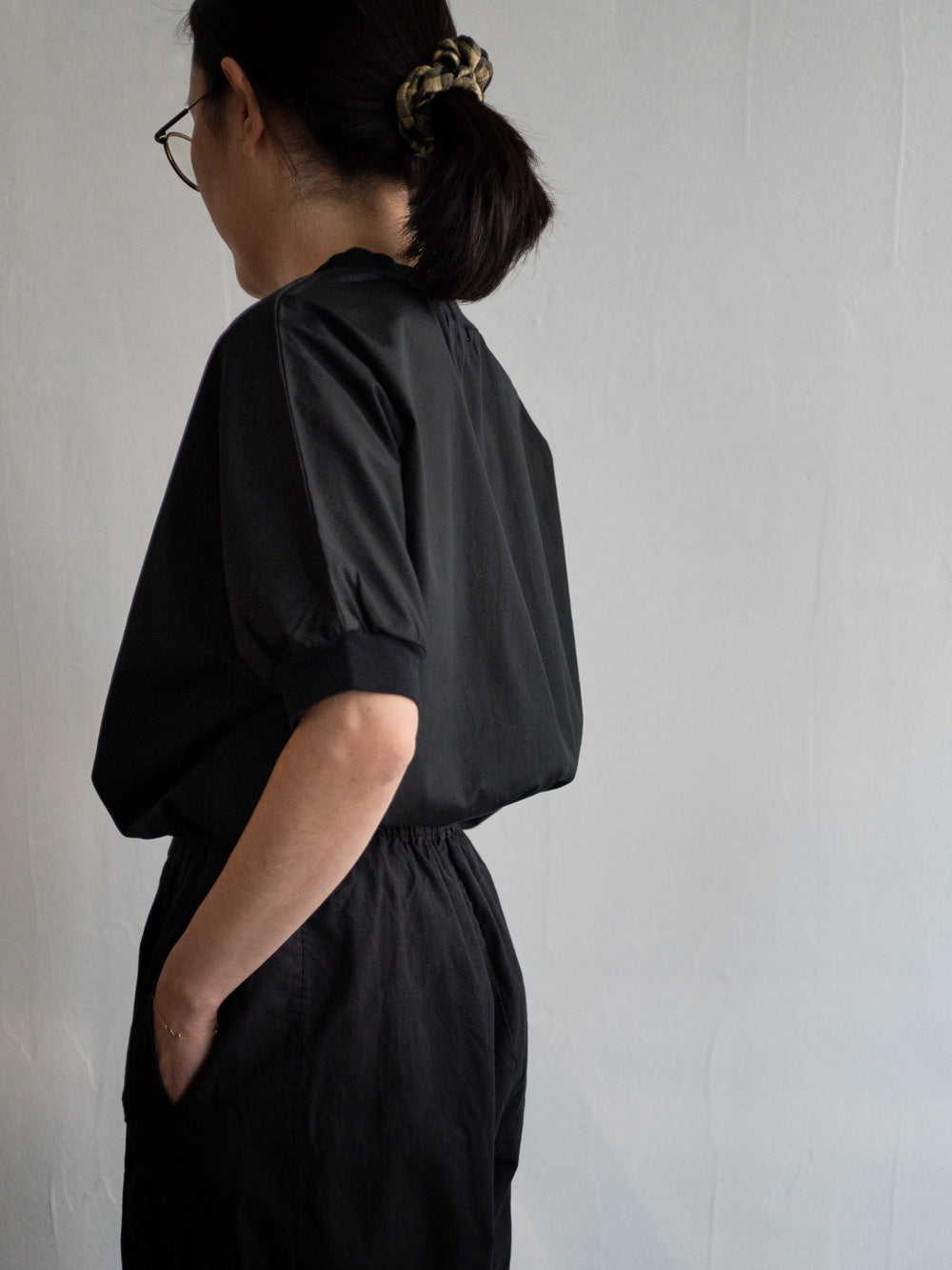 Broadcloth Short Sleeve Blouse – Black