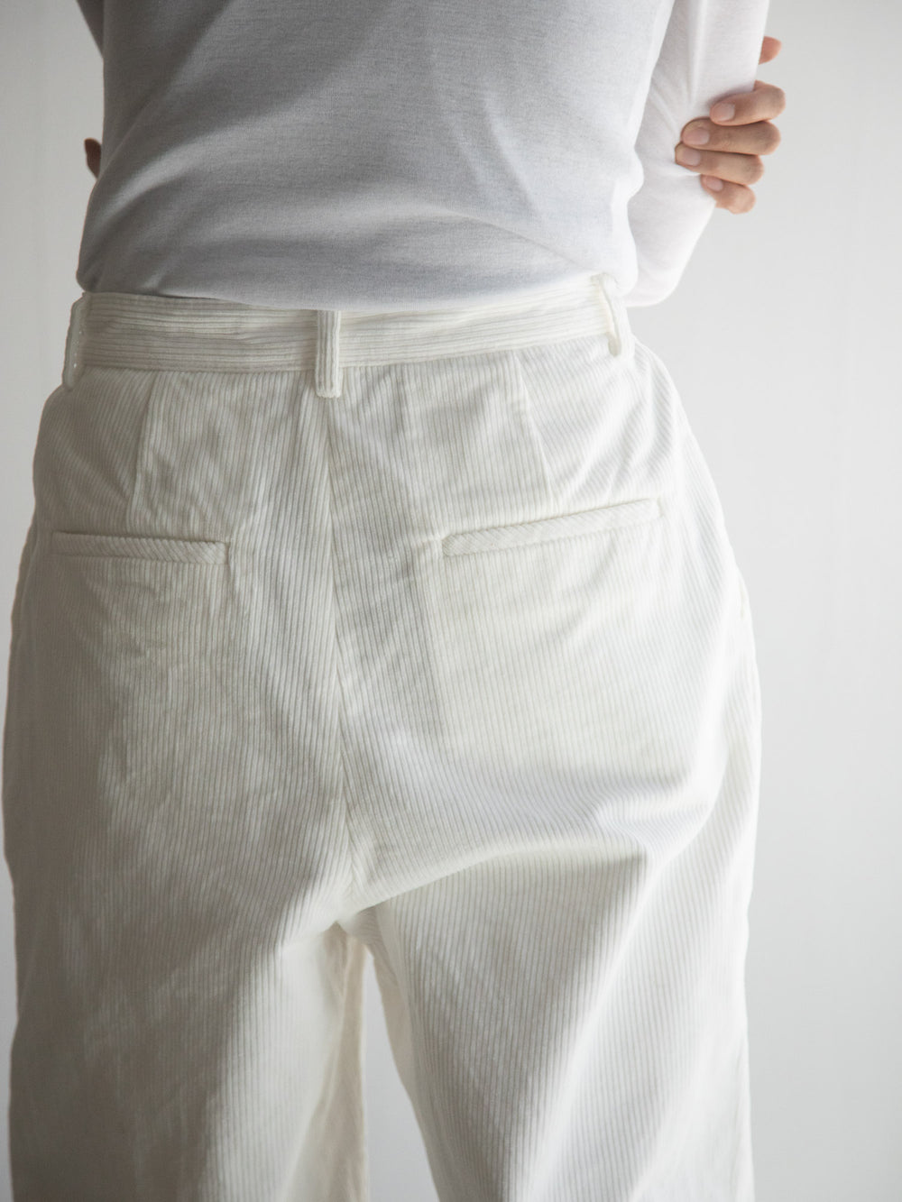 Corduroy Tuck Pants - White