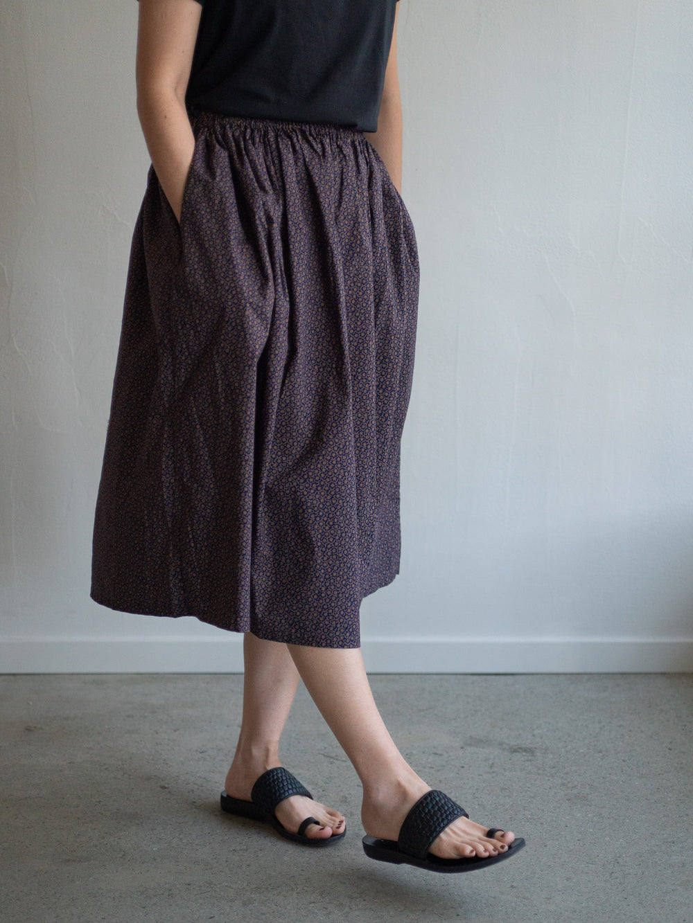 Flower Print Gathered Skirt – Navy