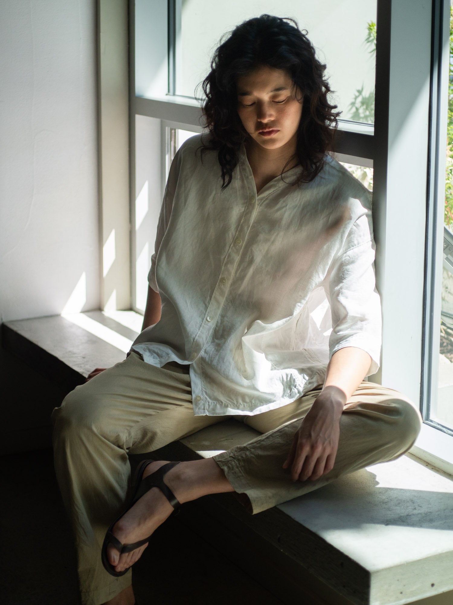 Linen Bio V-neck Blouse - White
