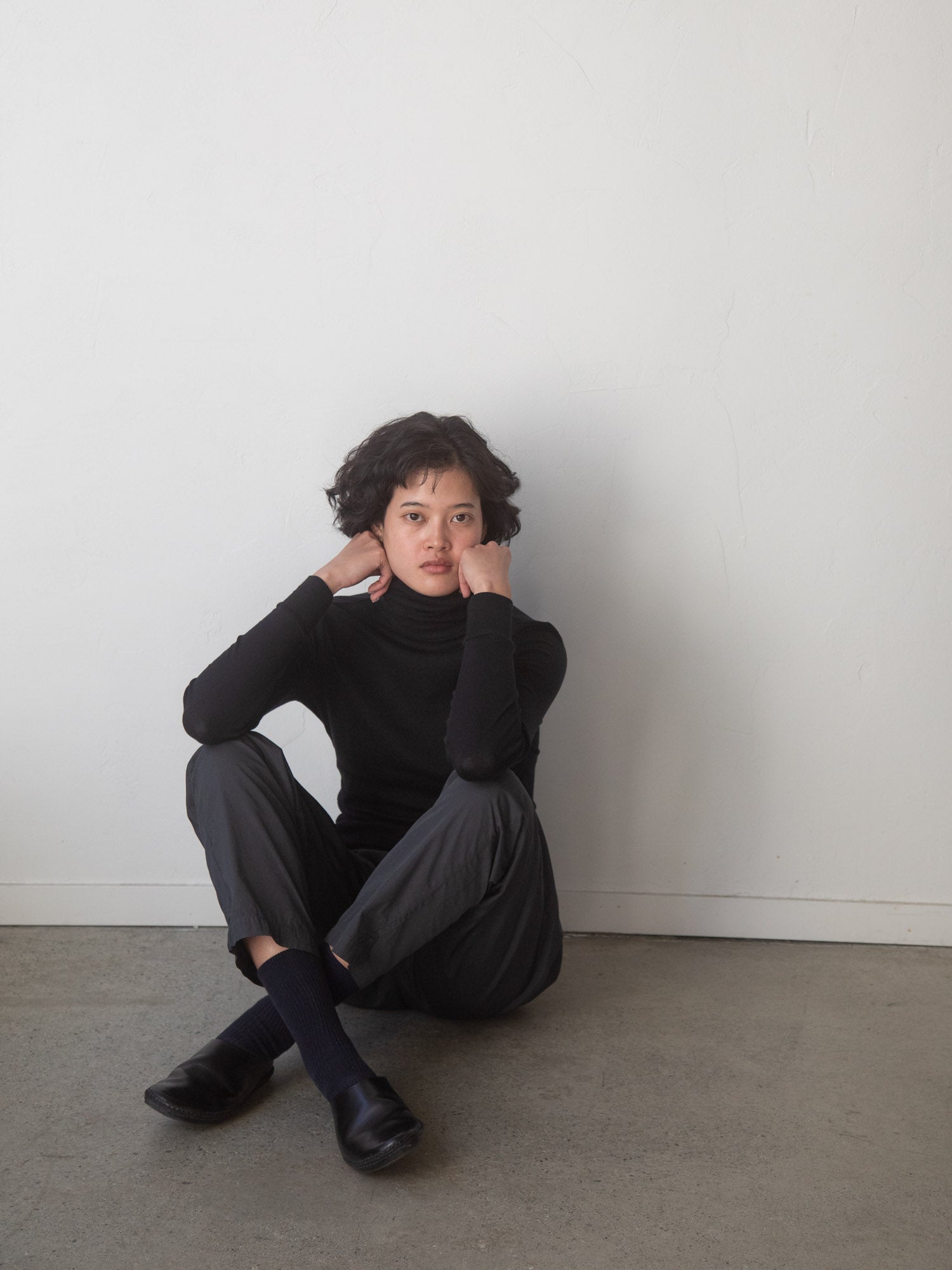 Thin Cotton Turtleneck Shirt - Black