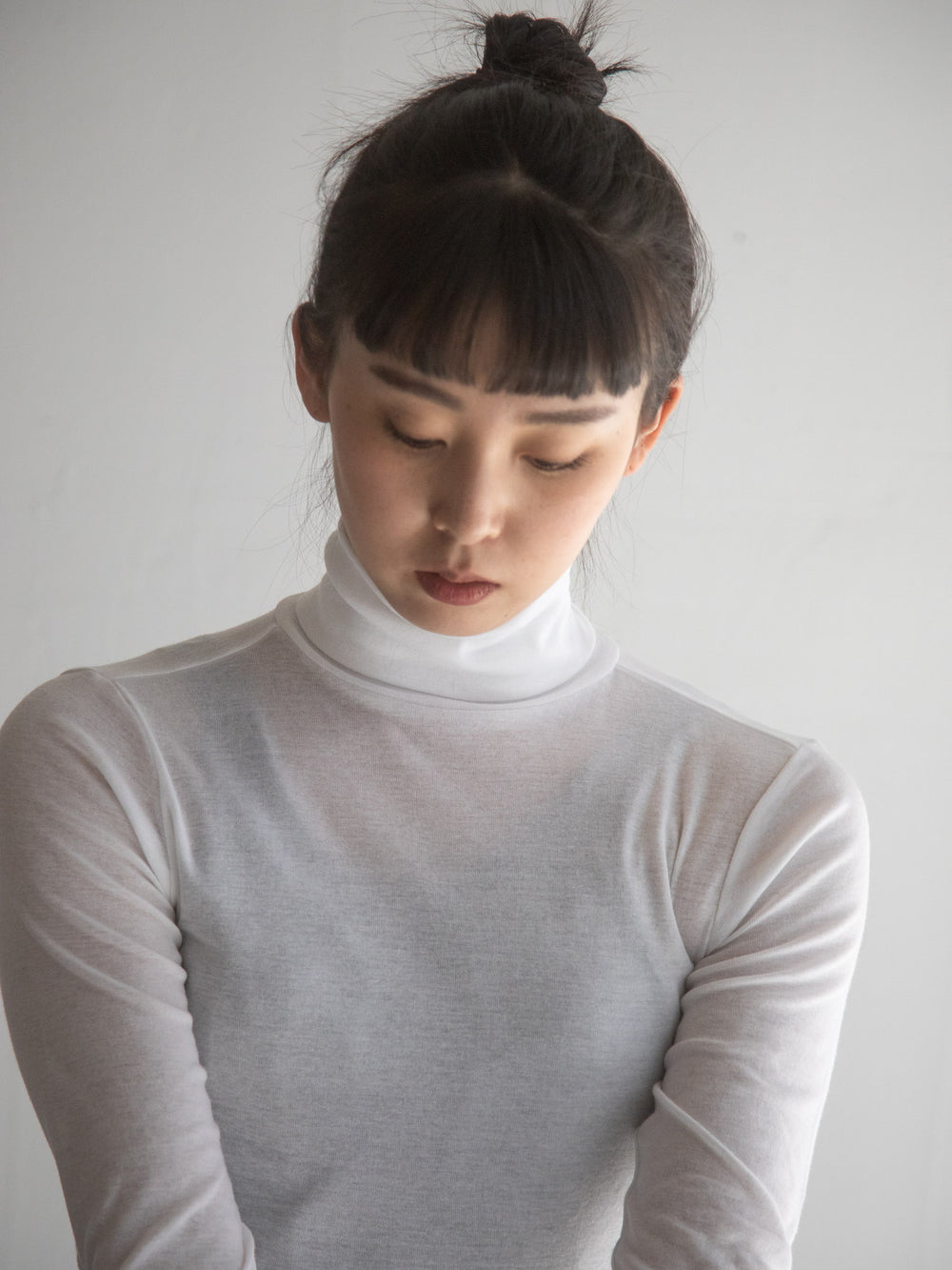 Thin Cotton Turtleneck Shirt - White