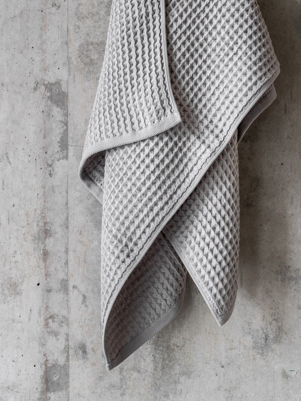 Air Waffle Towel – Grey