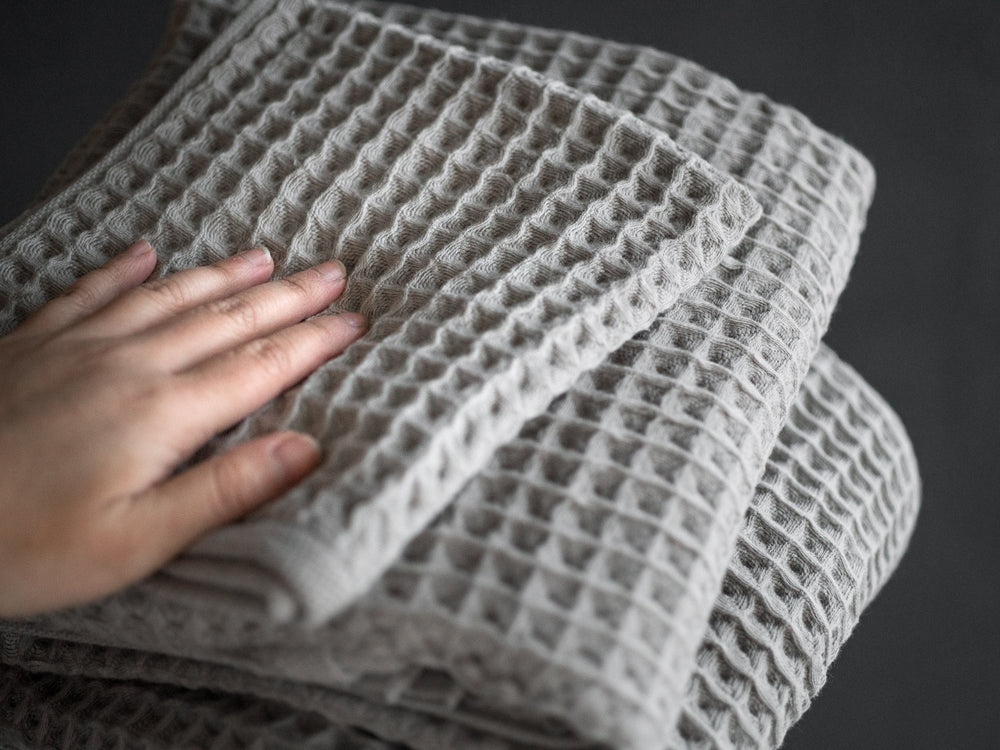 Air Waffle Towel – Grey
