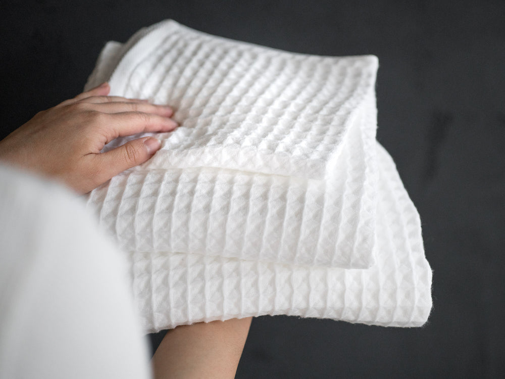 Air Waffle Towel – White