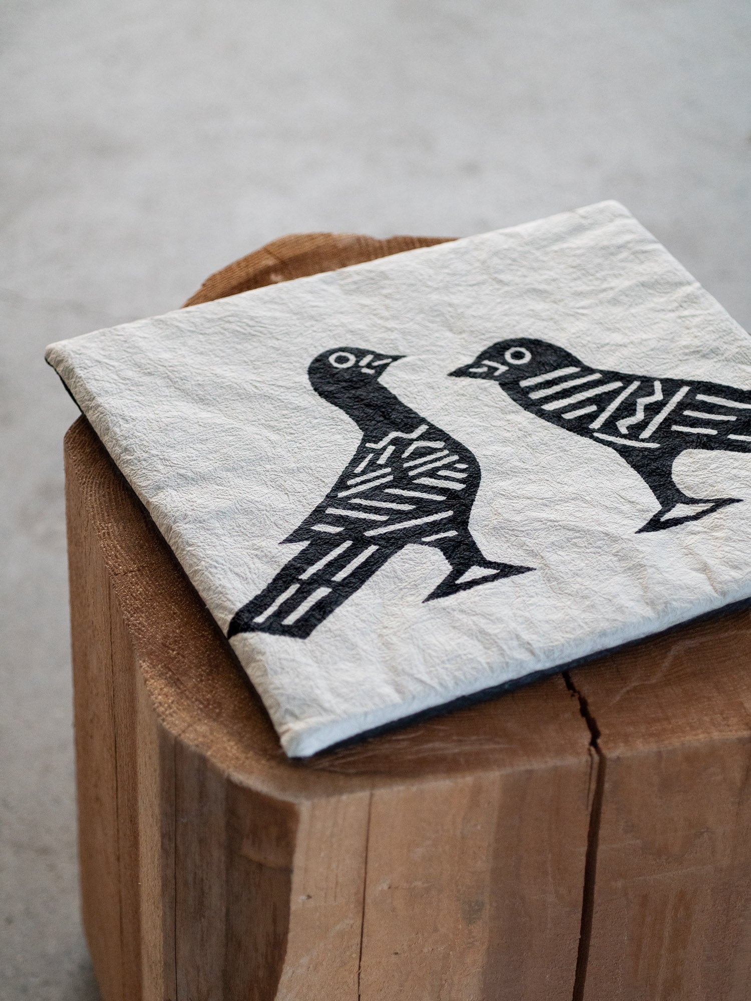 Washi Kakuza Paper Cushion – Black Bird