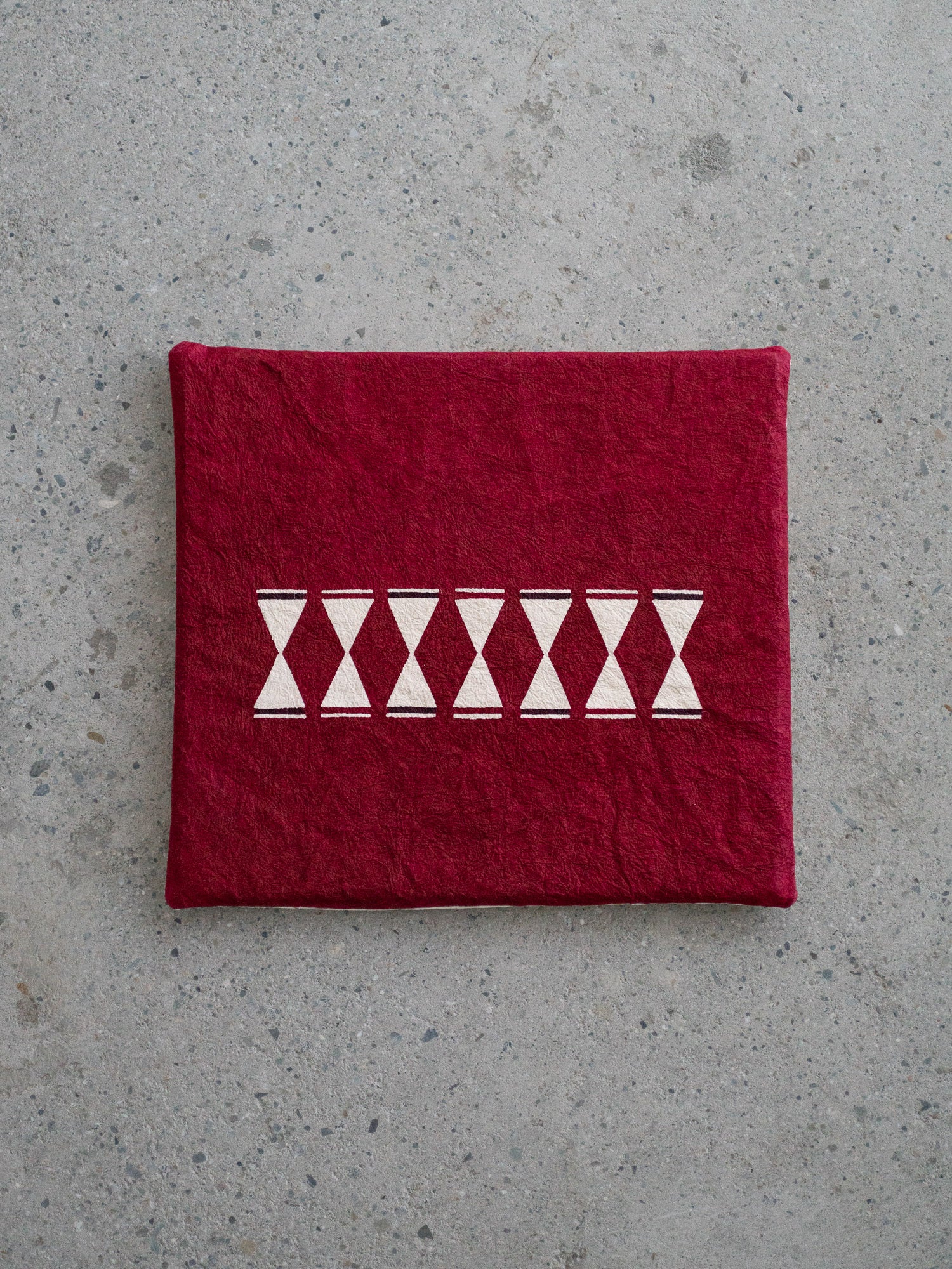 Washi Kakuza Paper Cushion – Red Bird