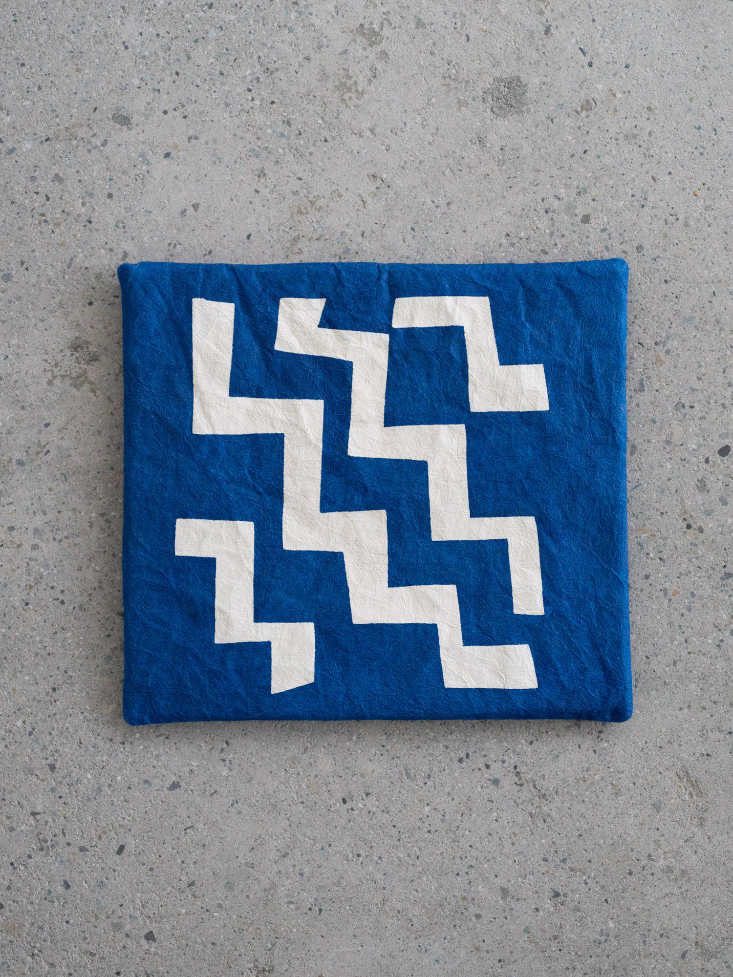 Washi Kakuza Paper Cushion – Design 2 Blue