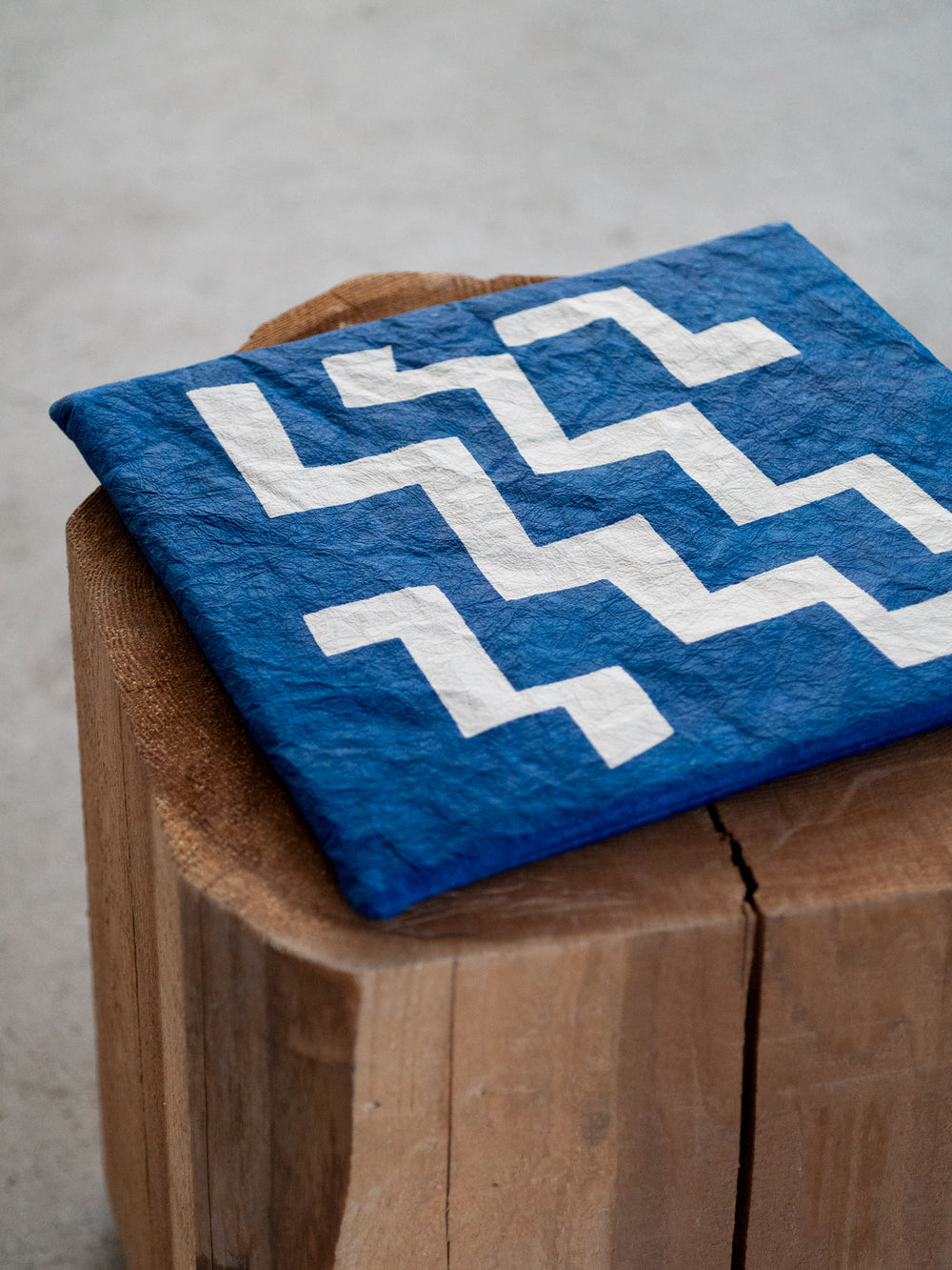 Washi Kakuza Paper Cushion – Design 2 Blue