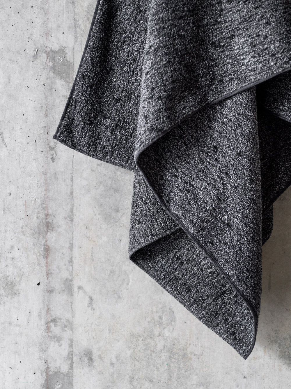 Kishu Binchotan Charcoal Towel