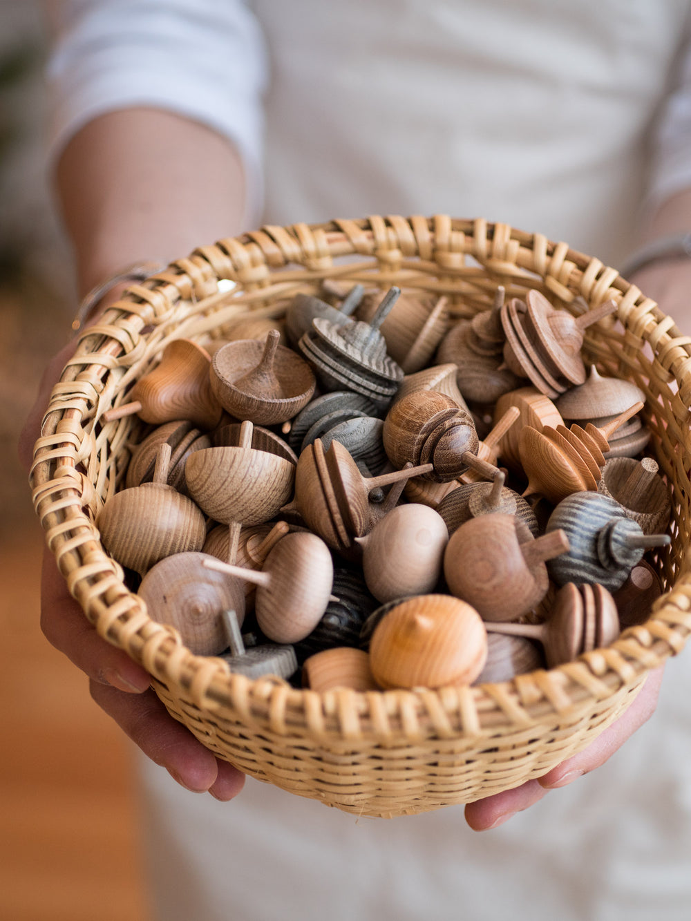 Koma Wooden Tops