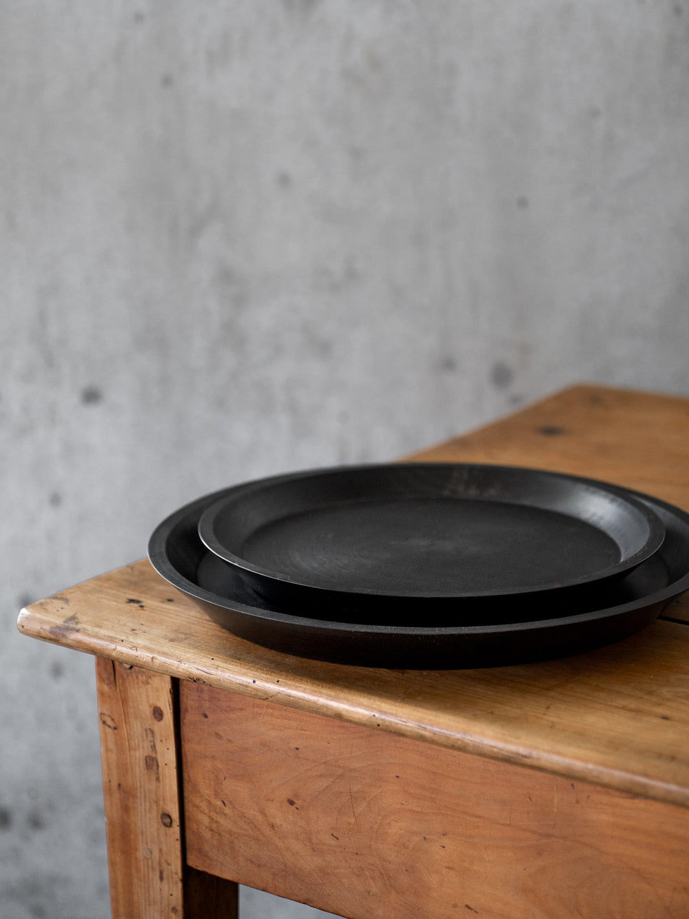 Masashi Ifuji Round Tray – Veg-dyed Black