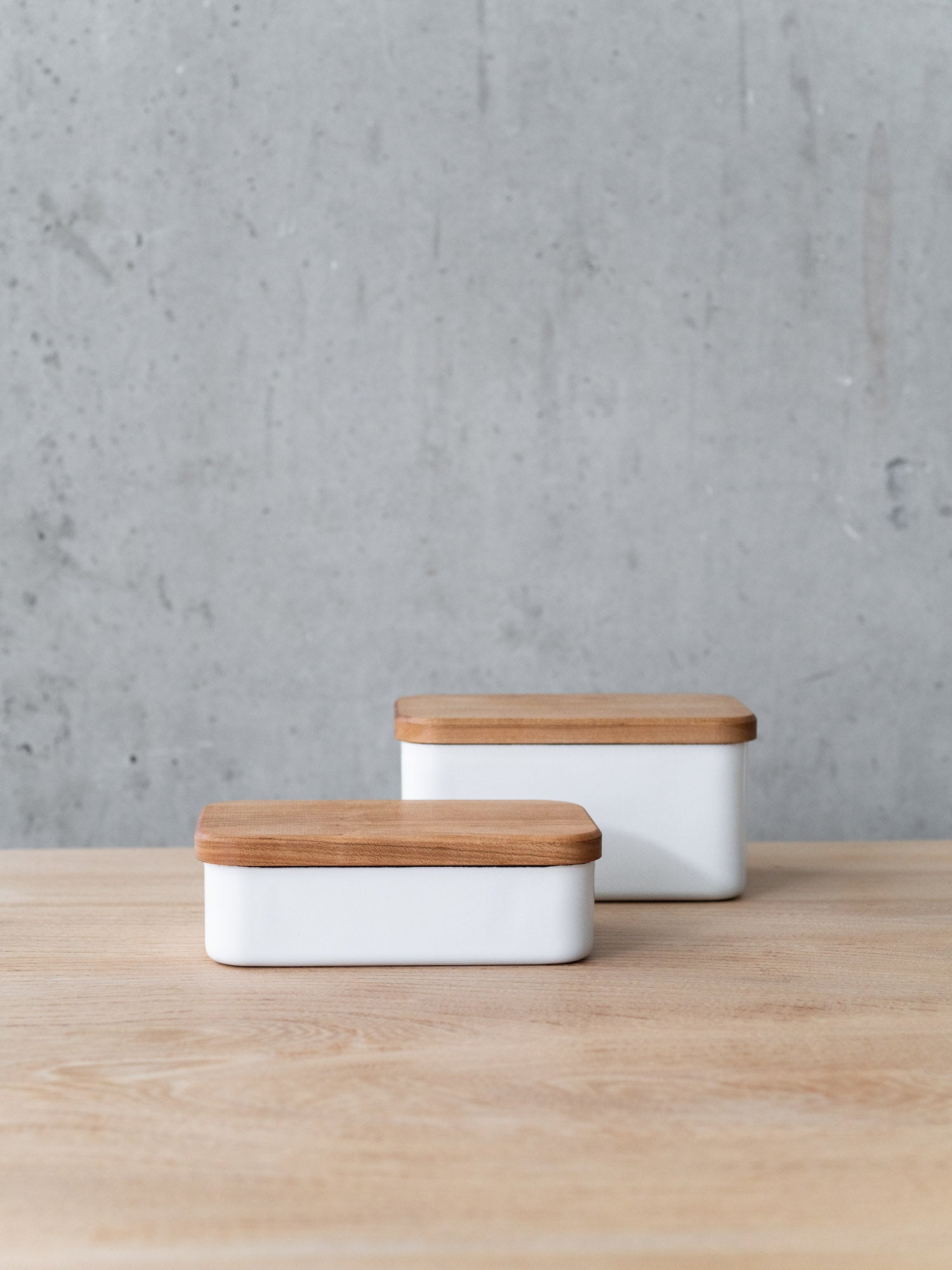 Noda Horo Enamel Butter Case