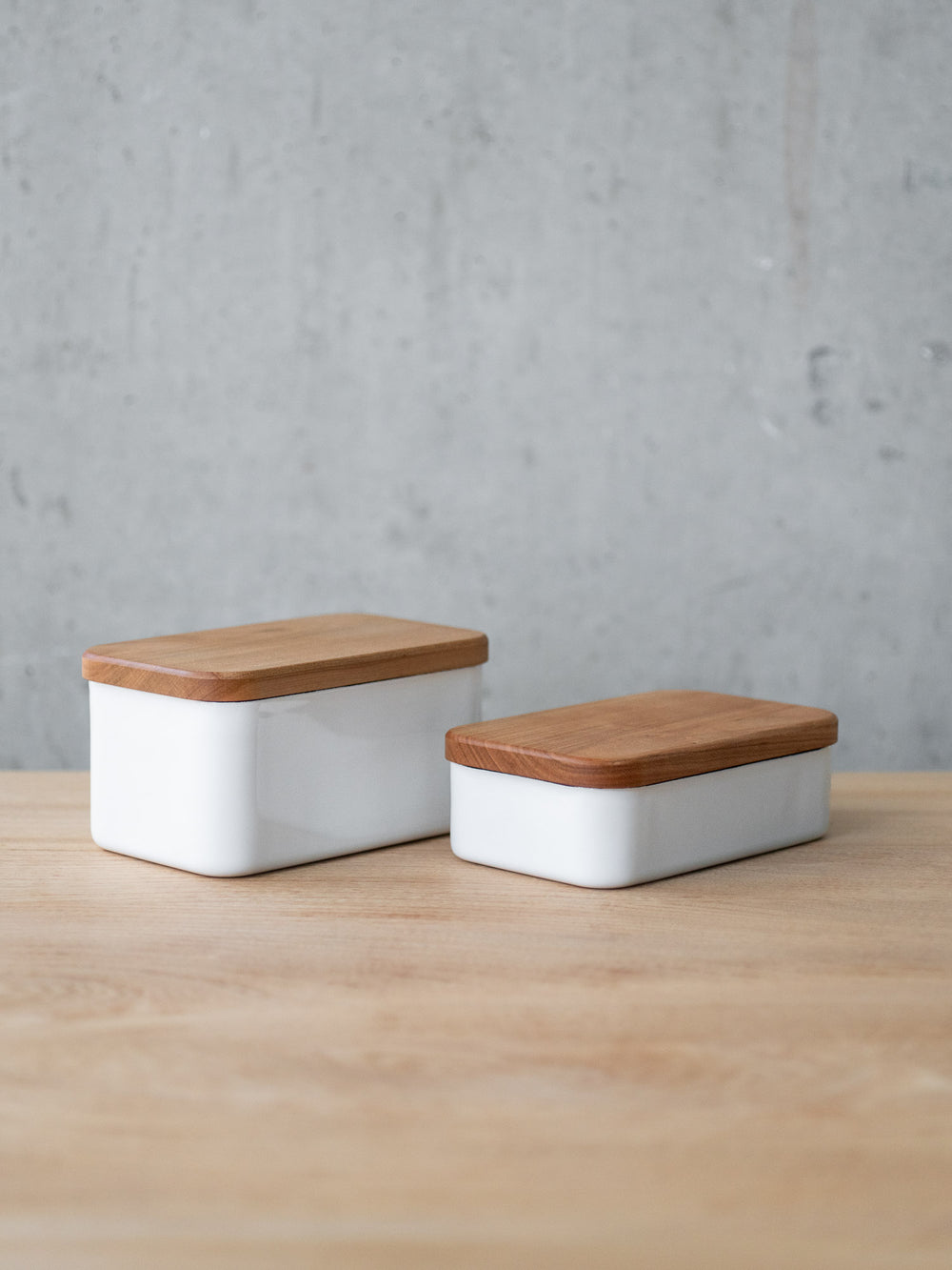 Noda Horo Enamel Butter Case