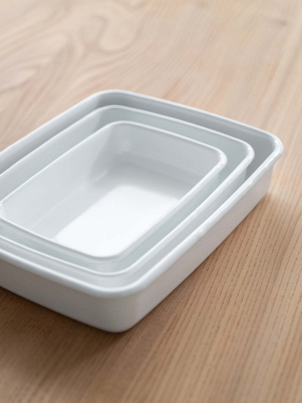 Noda Horo Enamel Container – Shallow Rectangle