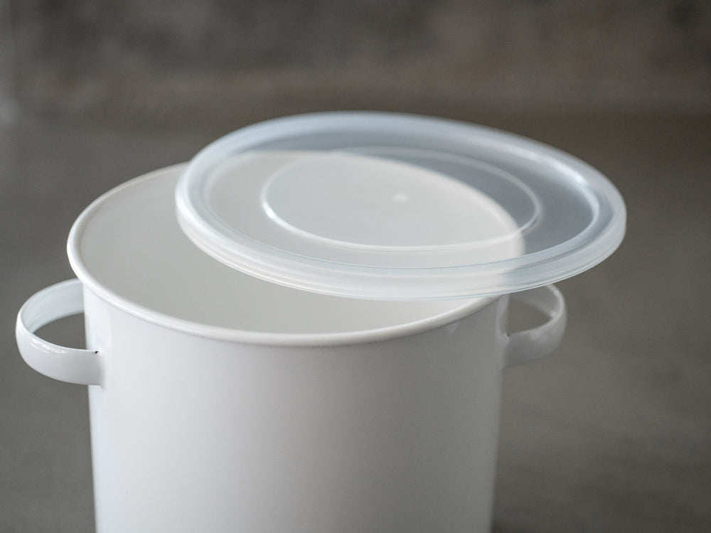 Noda Horo Enamel Round Stocker