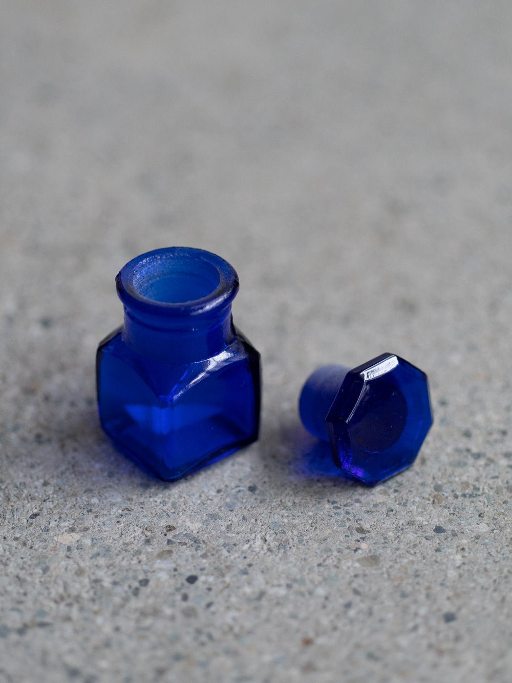 Retro Glass Medicine Bottle – Small
