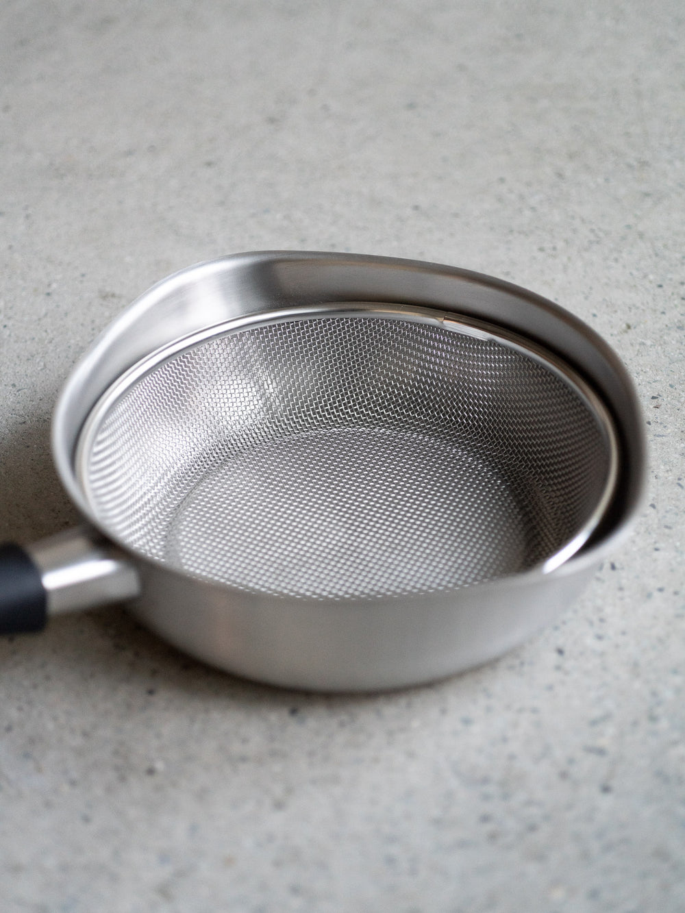Shallow Tough Mesh Strainer