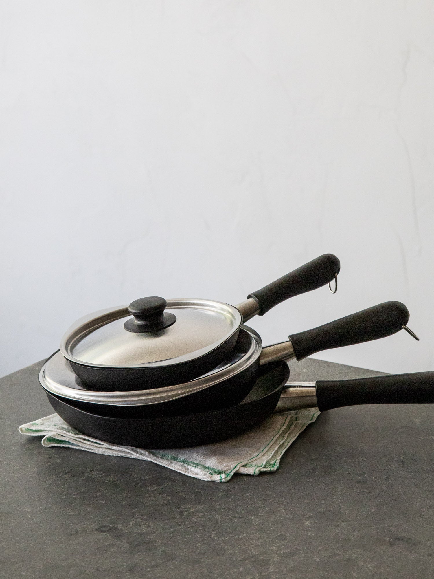 Sori Yanagi Magma Plate Iron Frying Pan