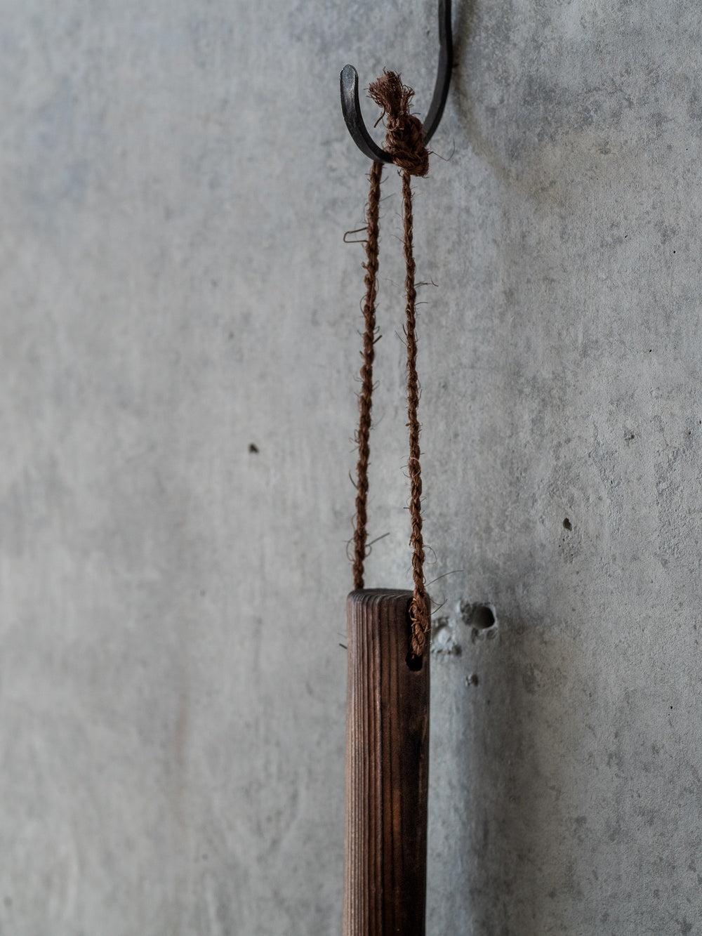 Shuro Long Broom with Hinoki Broomstick