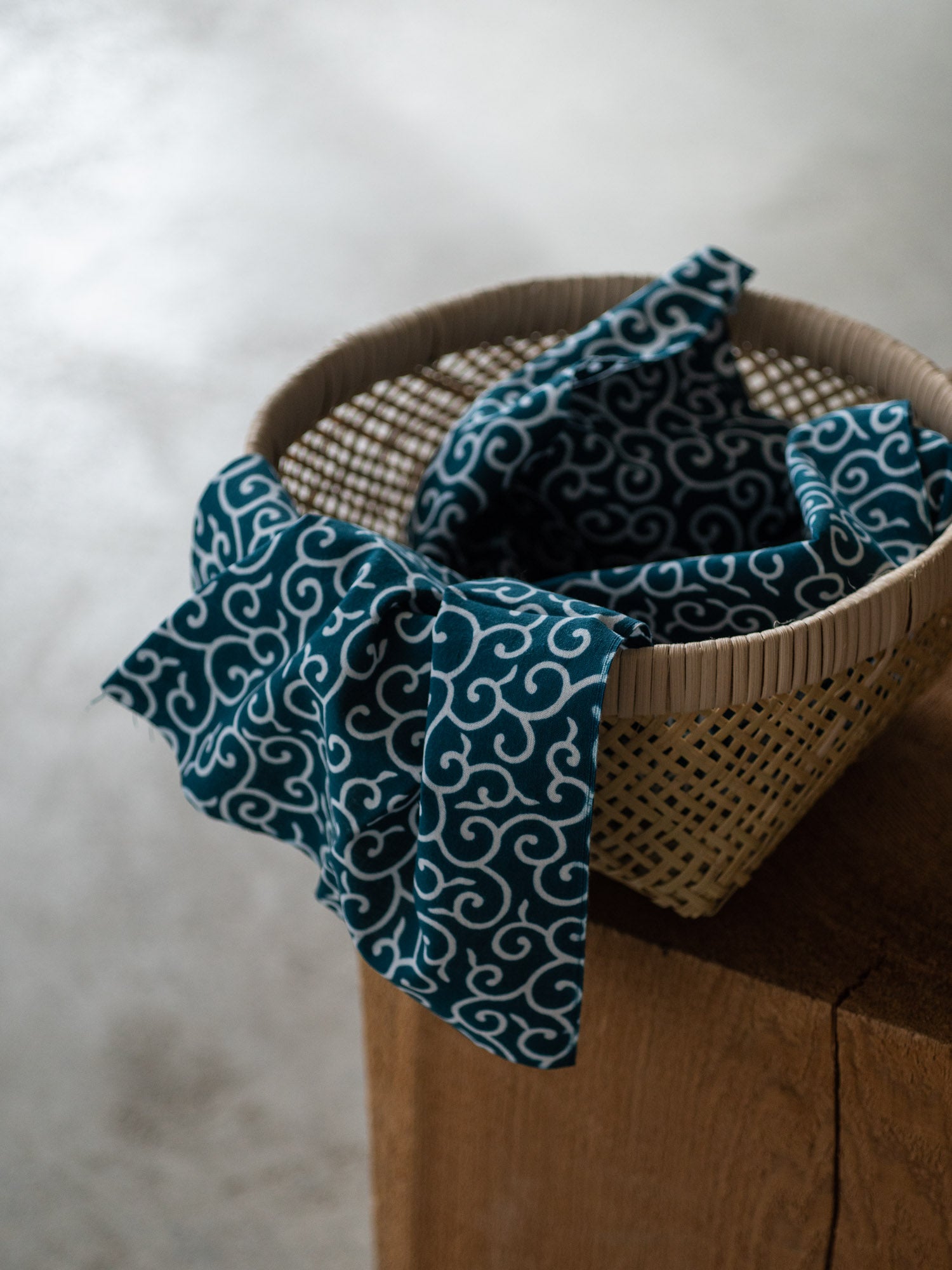 Tenugui – Karakusa Green