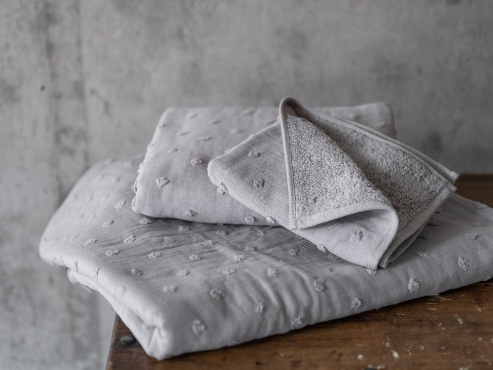 Zero Twist Gauze Dot Towel – Grey