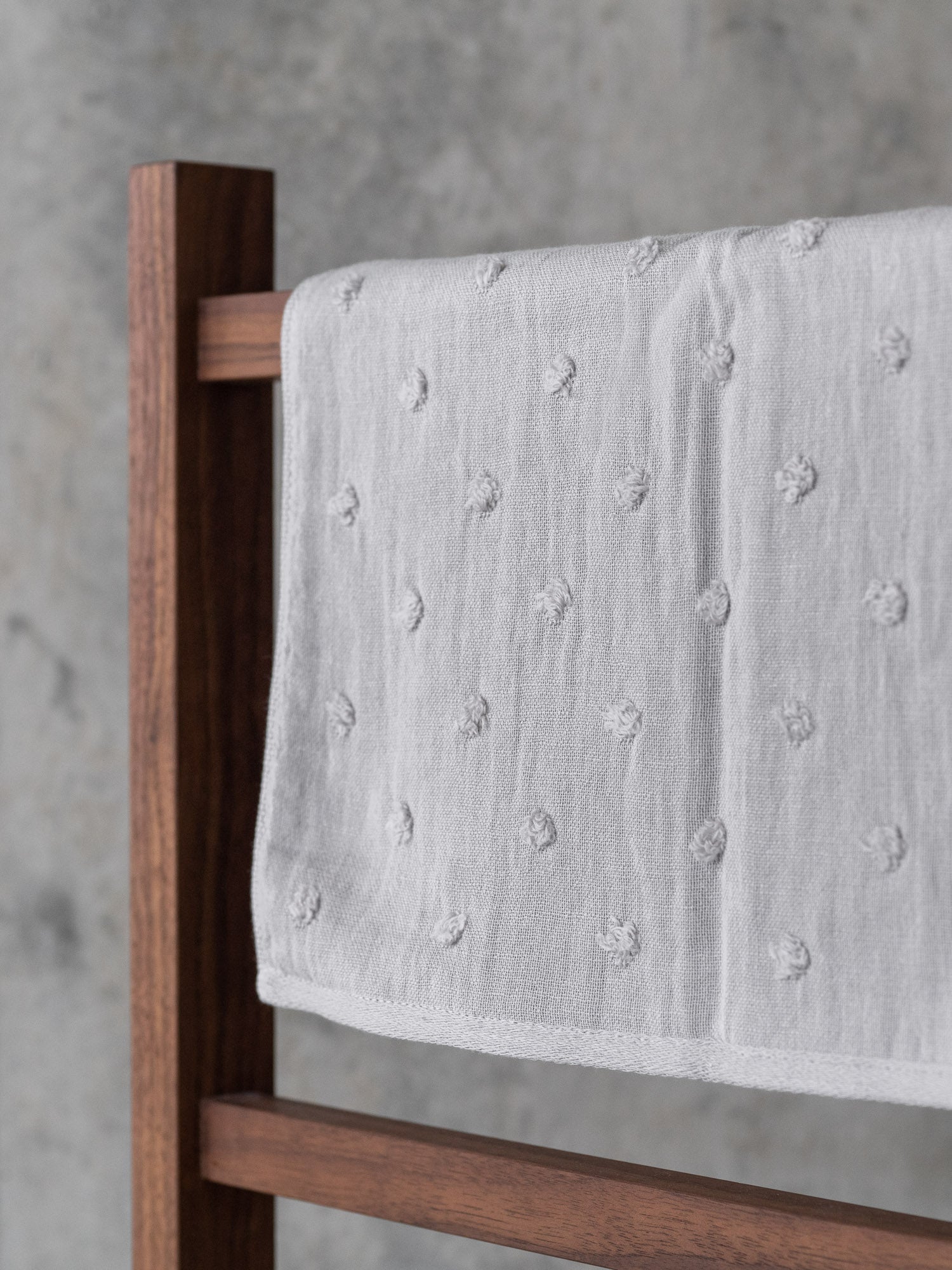 Zero Twist Gauze Dot Towel – Grey