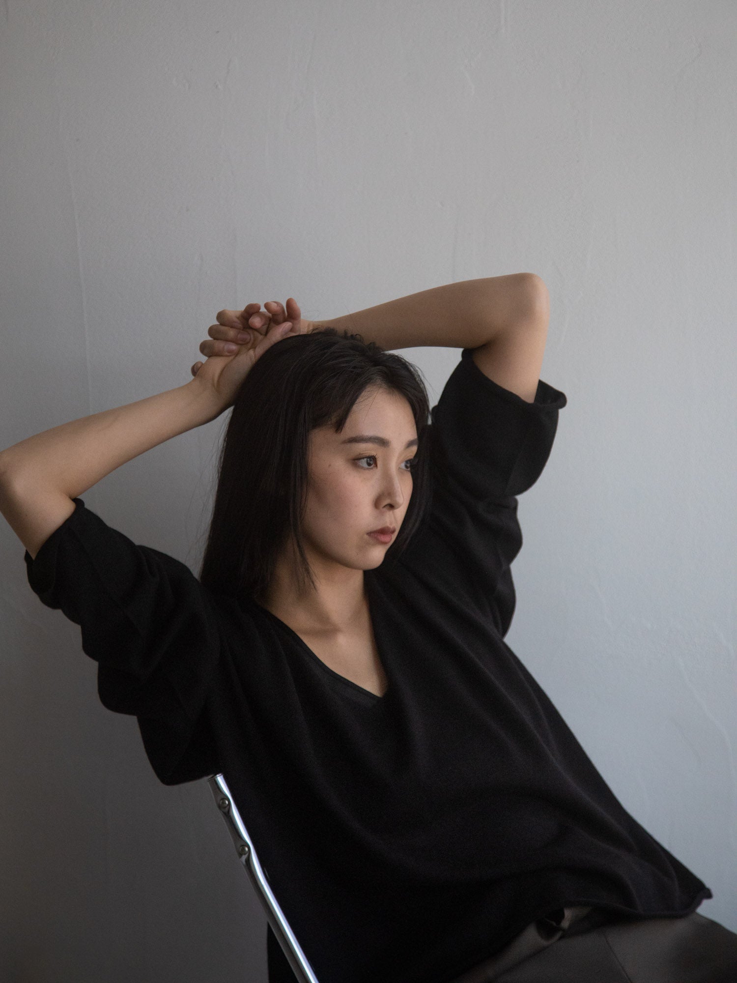 Cashmere Silk V-neck Knit - Black