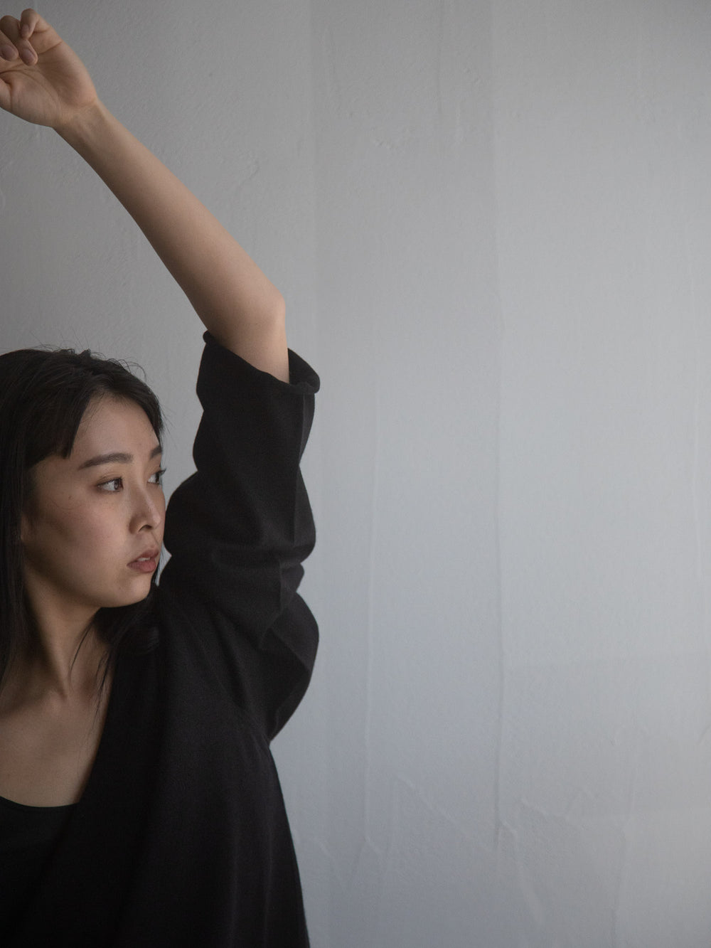 Cashmere Silk V-neck Knit - Black