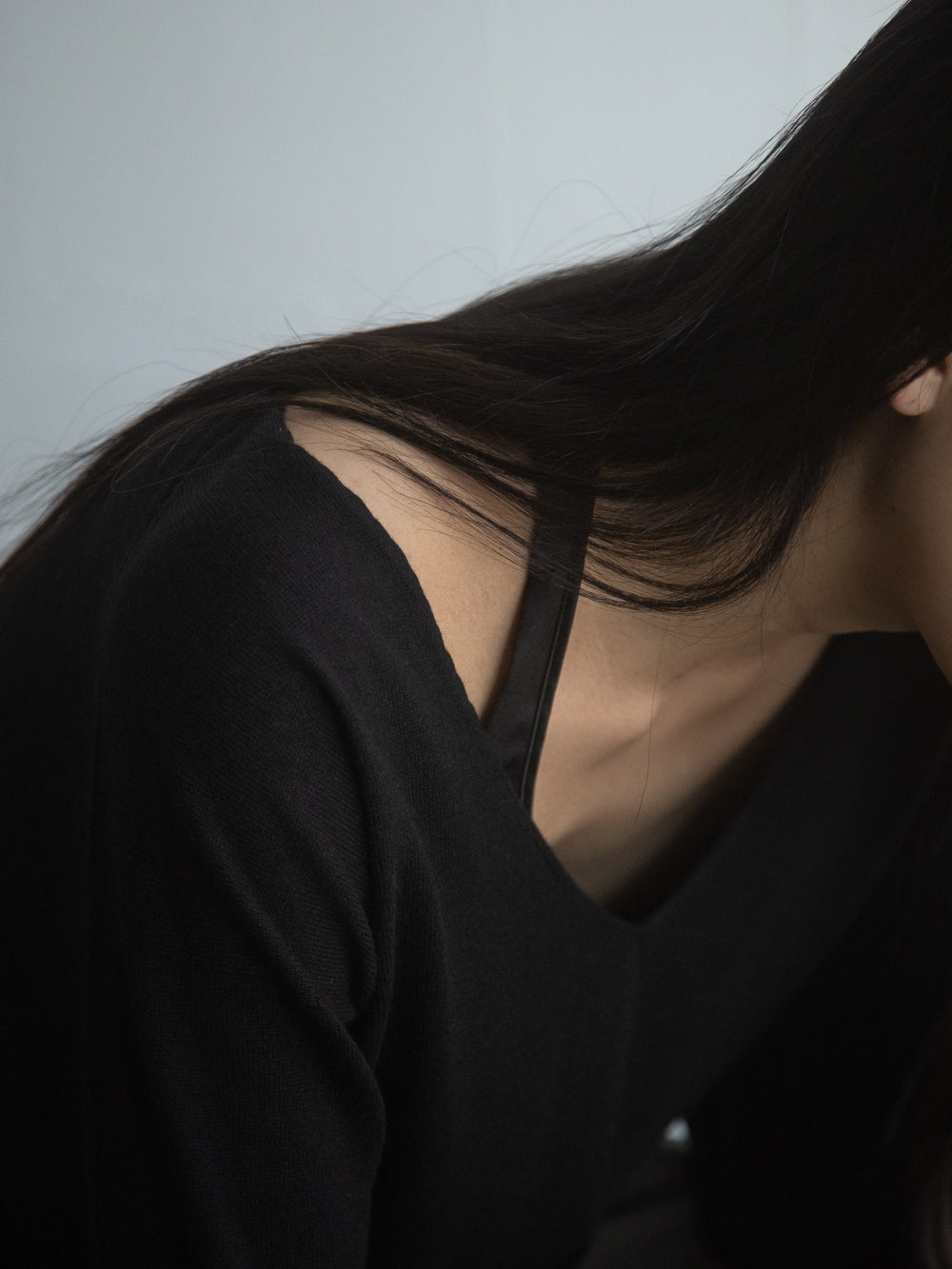 Cashmere Silk V-neck Knit - Black