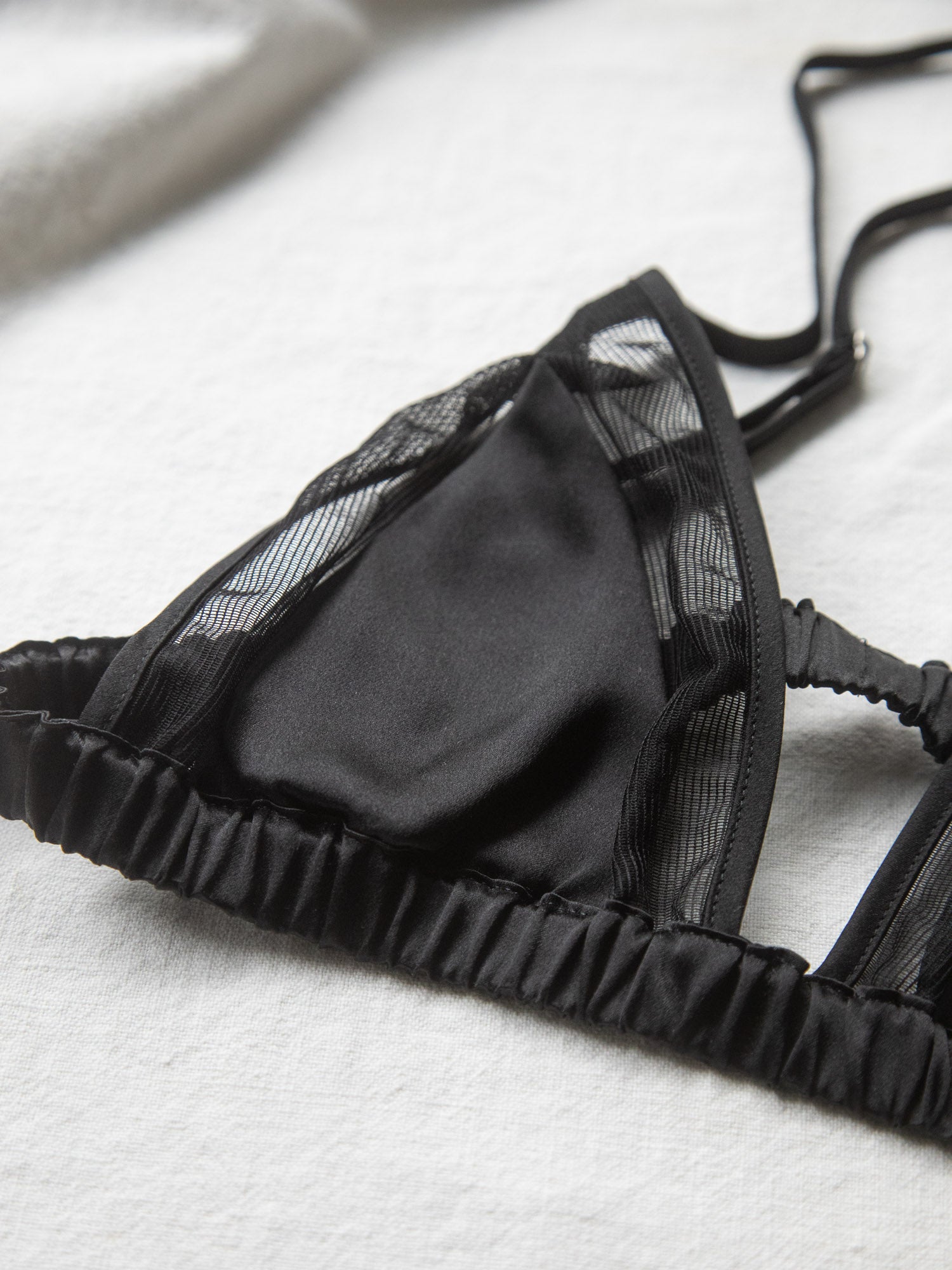 Silk Mesh Bra - Black
