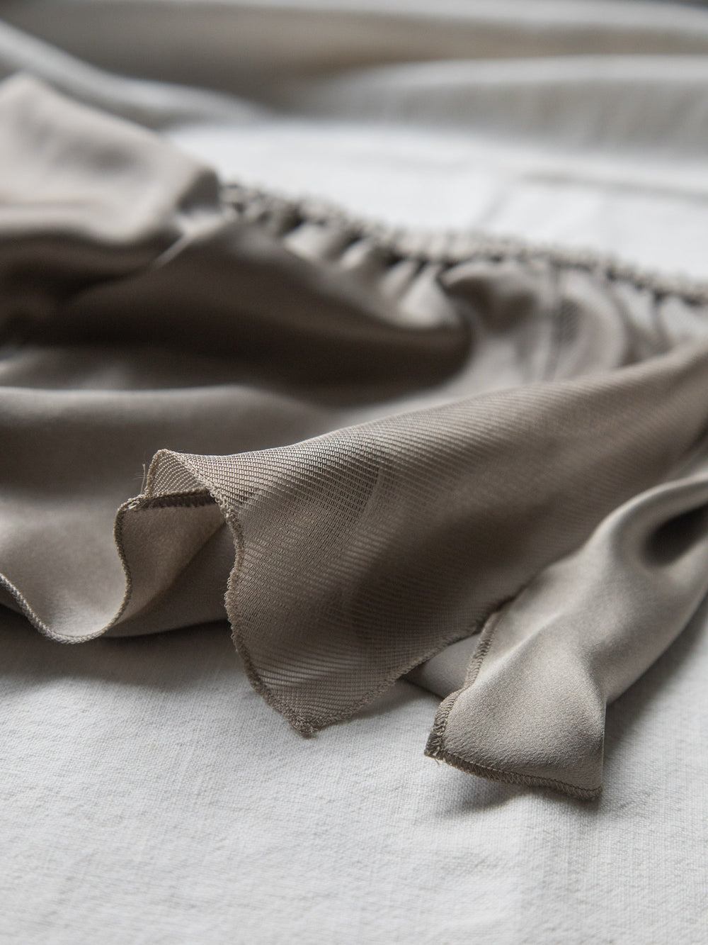 Silk Trapèze Mesh Panty - Beige