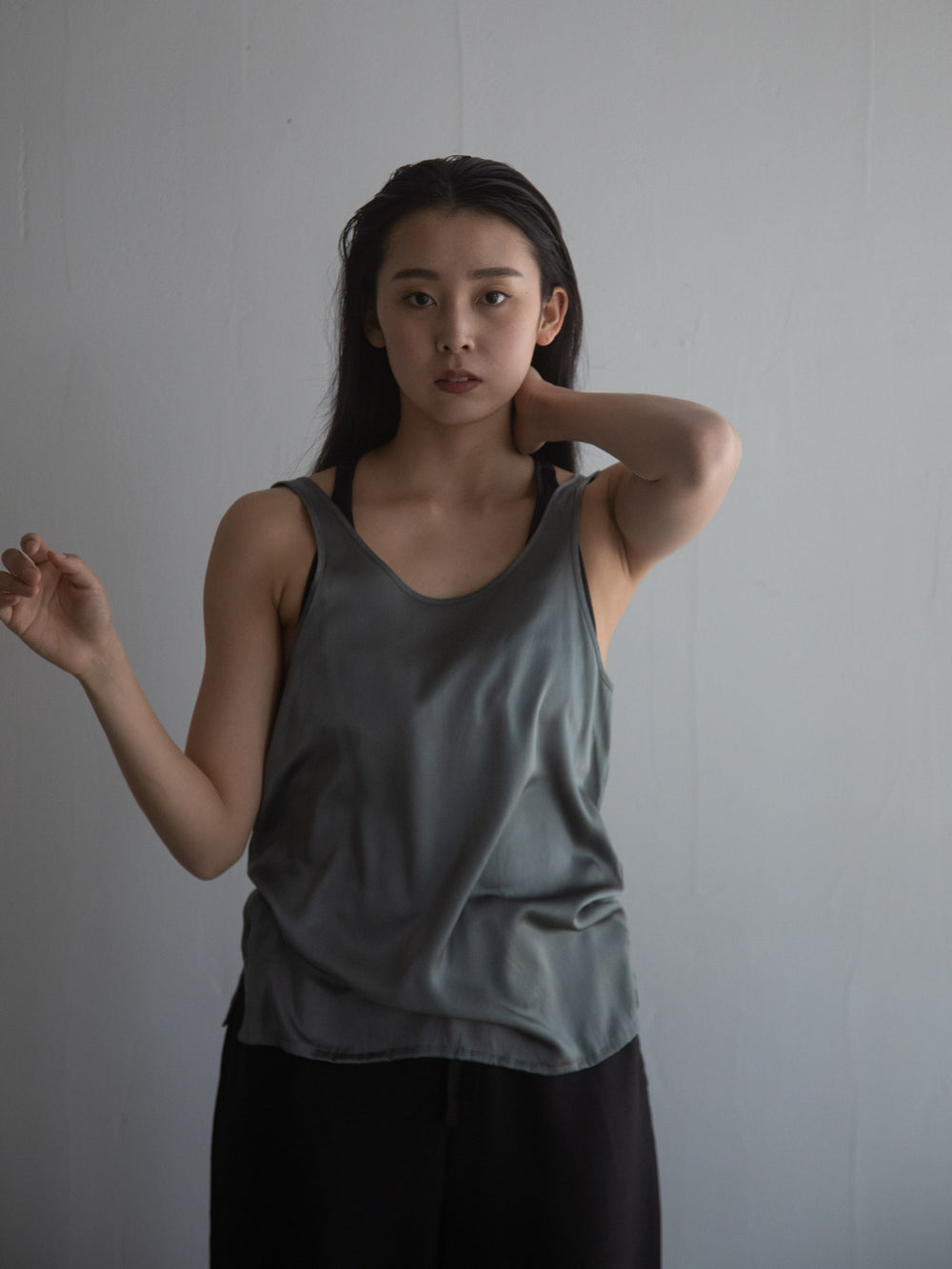 Silk Type-U Tank - Grey