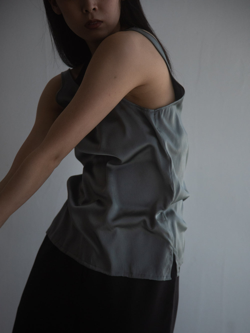 Silk Type-U Tank - Grey