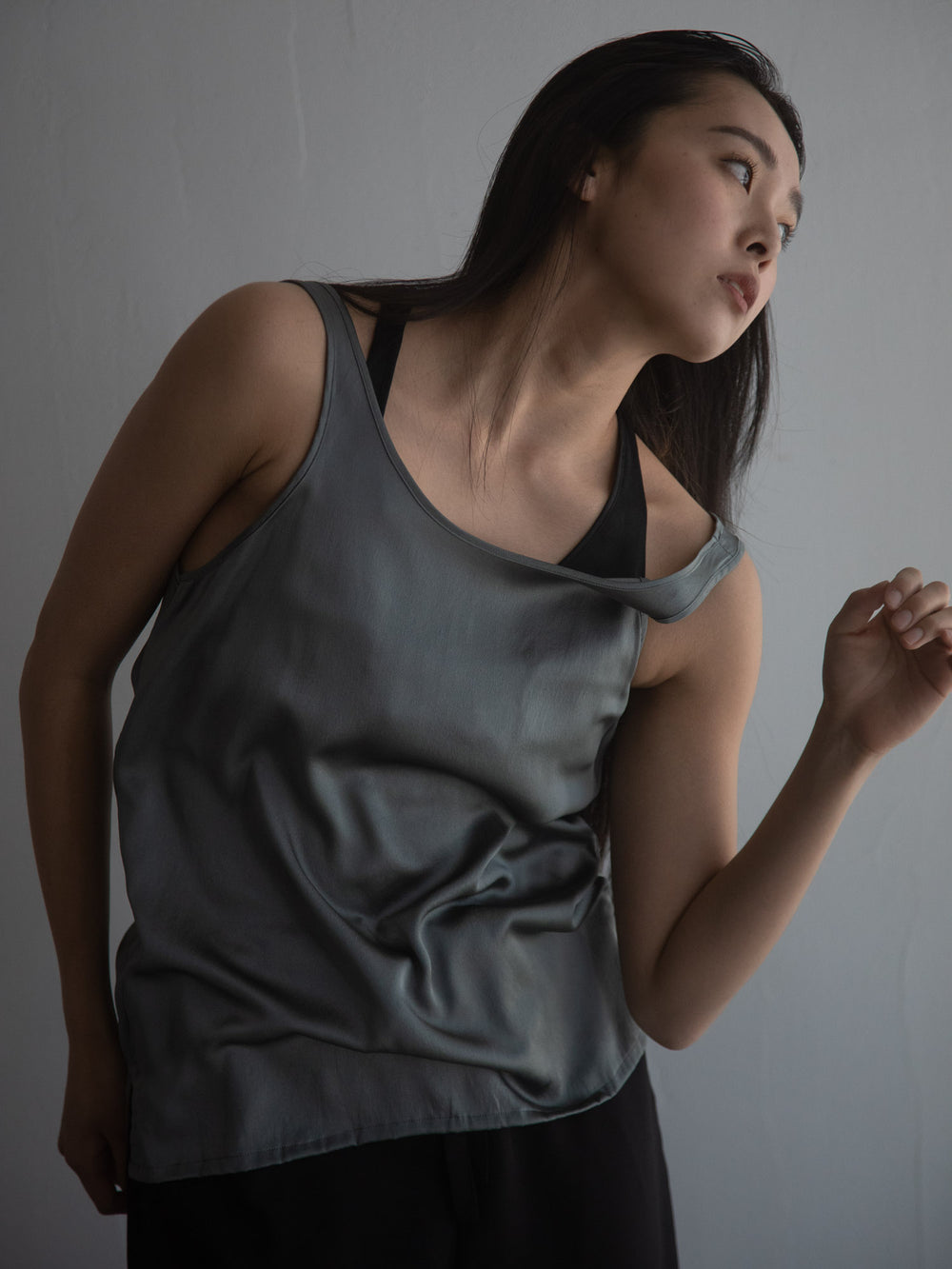 Silk Type-U Tank - Grey