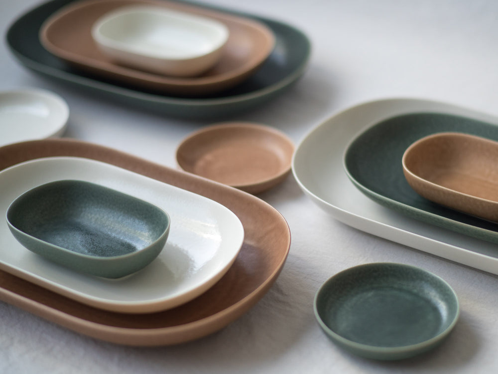 ReIRABO Round Plate – Warm Soil Brown